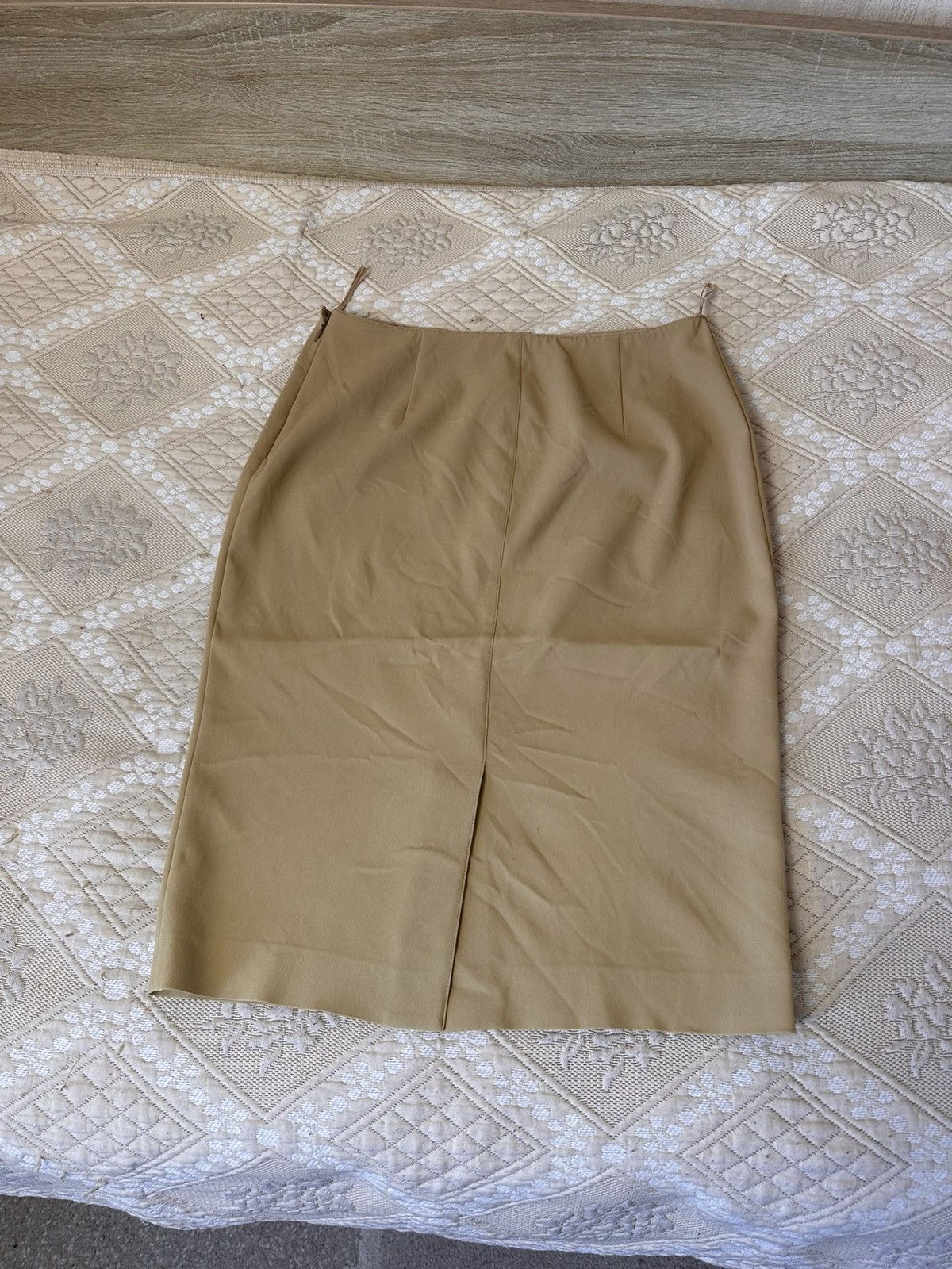 Prada 🔥 Prada Beige Pencil Skirt Knee Length Womens Italy Size 32" / US 10 / IT 46 - 7 Thumbnail