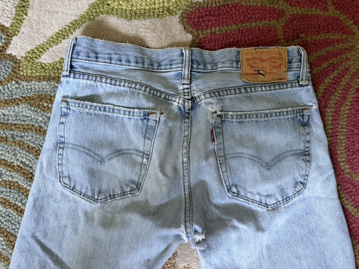 Carhartt Vtg Levi's 505 Men's Light Blue Jeans Regular Fit Slit Hems Size US 30 / EU 46 - 6 Thumbnail