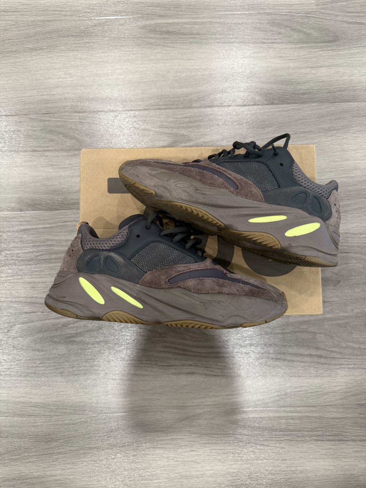 Adidas × Yeezy Adidas Yeezy 700 V1 Mauve Size US 10 / EU 43 - 1 Thumbnail