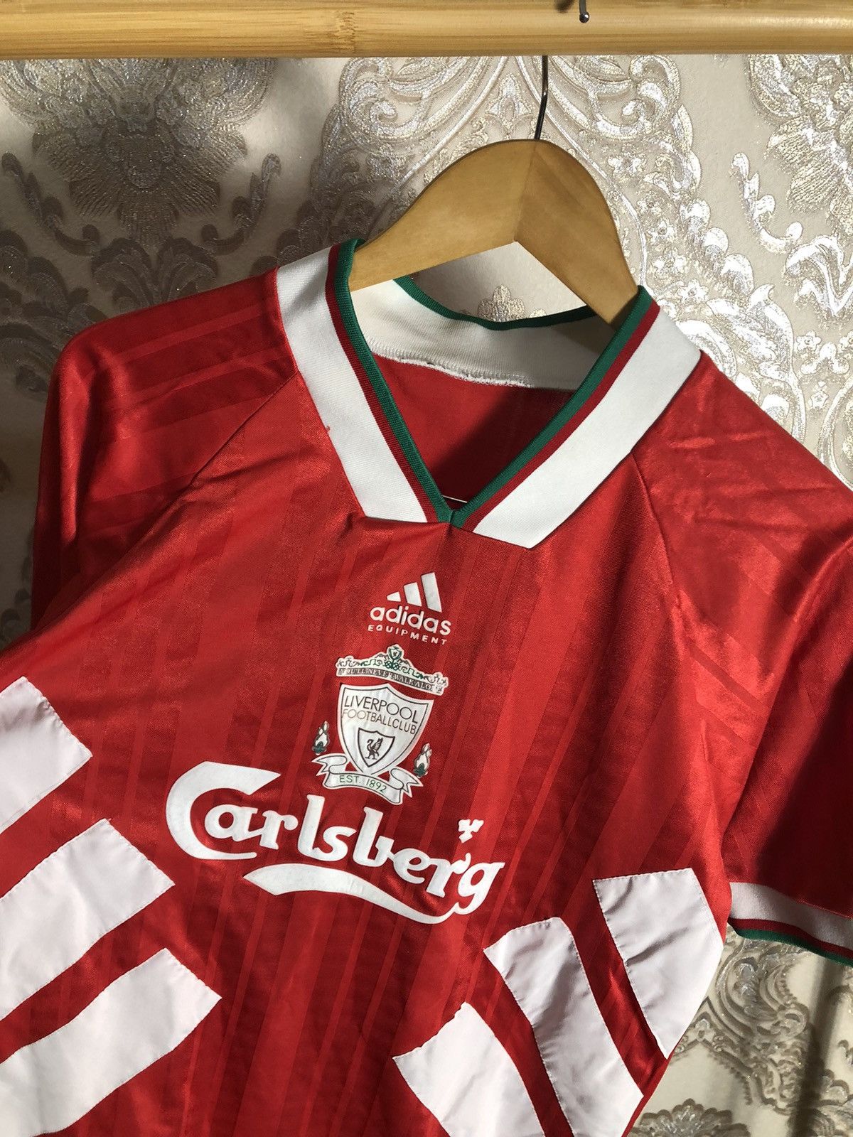 Vintage ADIDAS EQUIPMENT FC LIVERPOOL ENGLAND SOCCER JERSEY RETRO Size US L / EU 52-54 / 3 - 2 Thumbnail