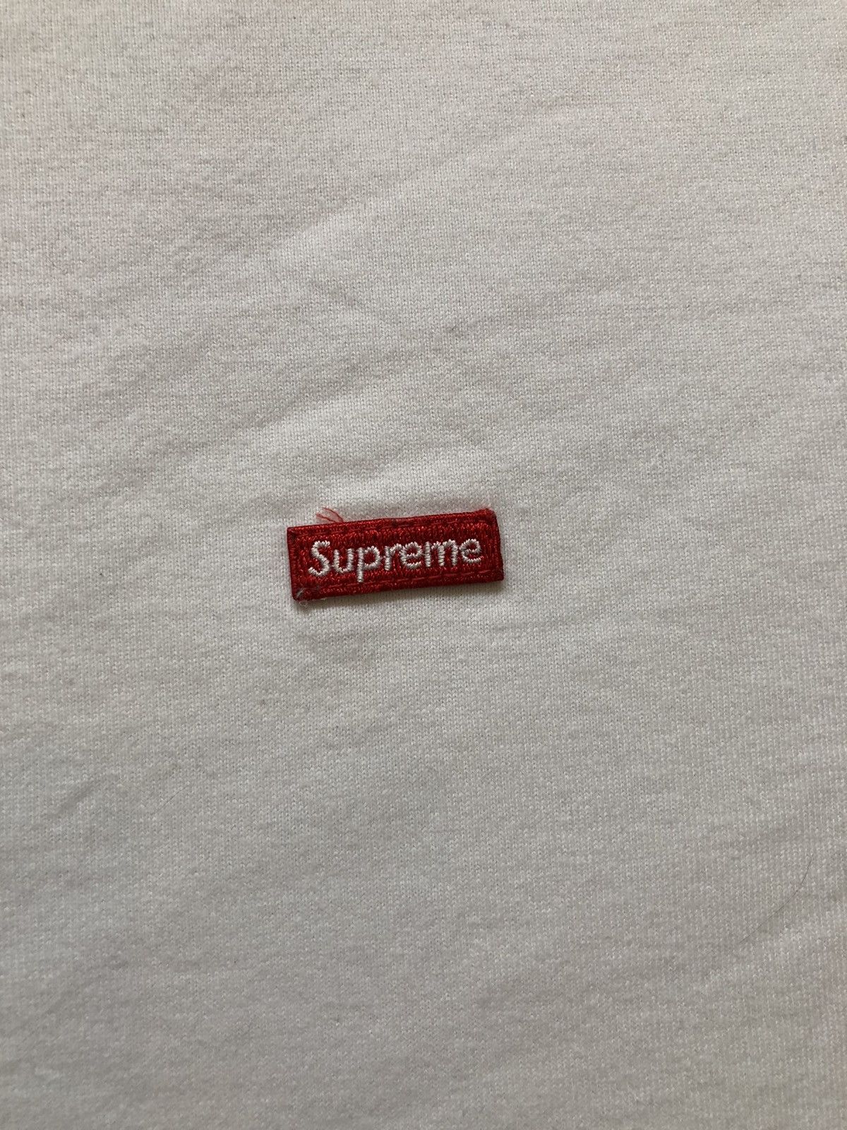Supreme Tshirt Supreme Small Logo Biała Size US M / EU 48-50 / 2 - 4 Thumbnail