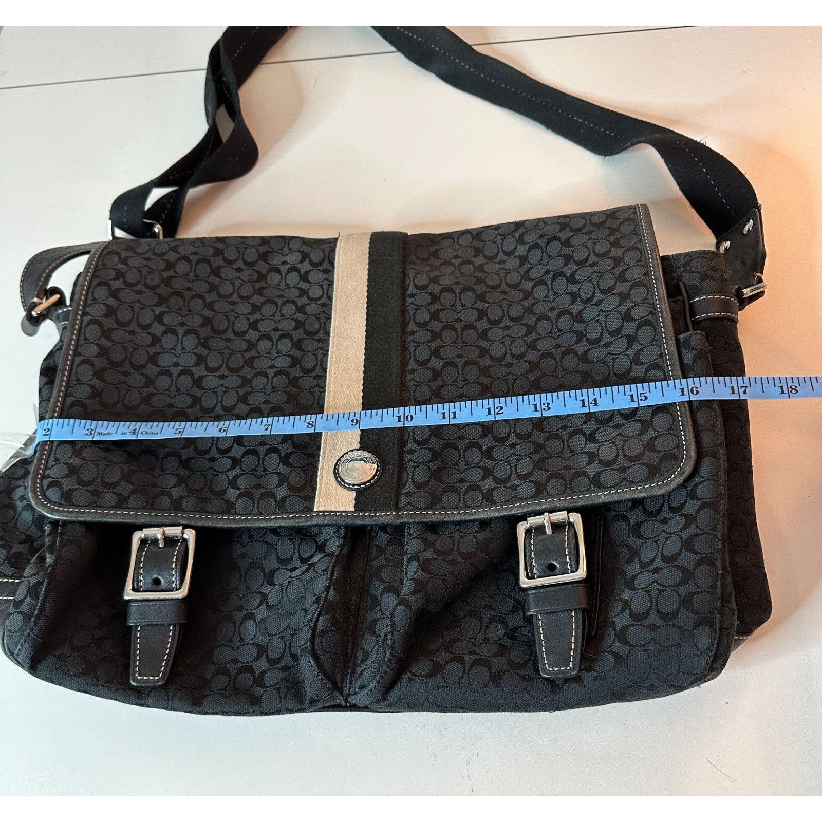 Coach Coach Signature Black Tan Voyager Messenger Shoulder Bag Size ONE SIZE - 14 Thumbnail