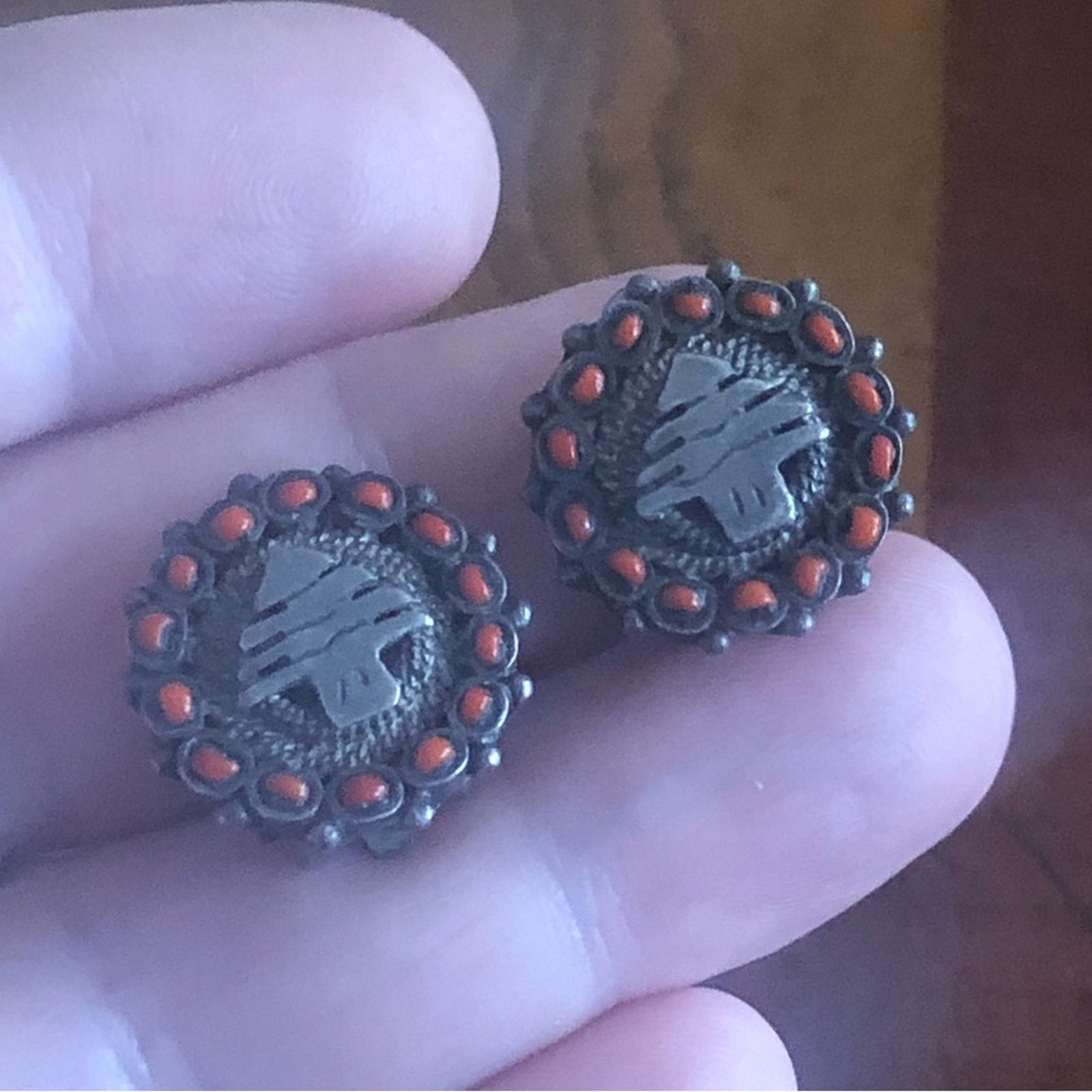 Vintage Vintage handcrafted inlaid stone Aztec clip on earrings Size ONE SIZE - 8 Thumbnail