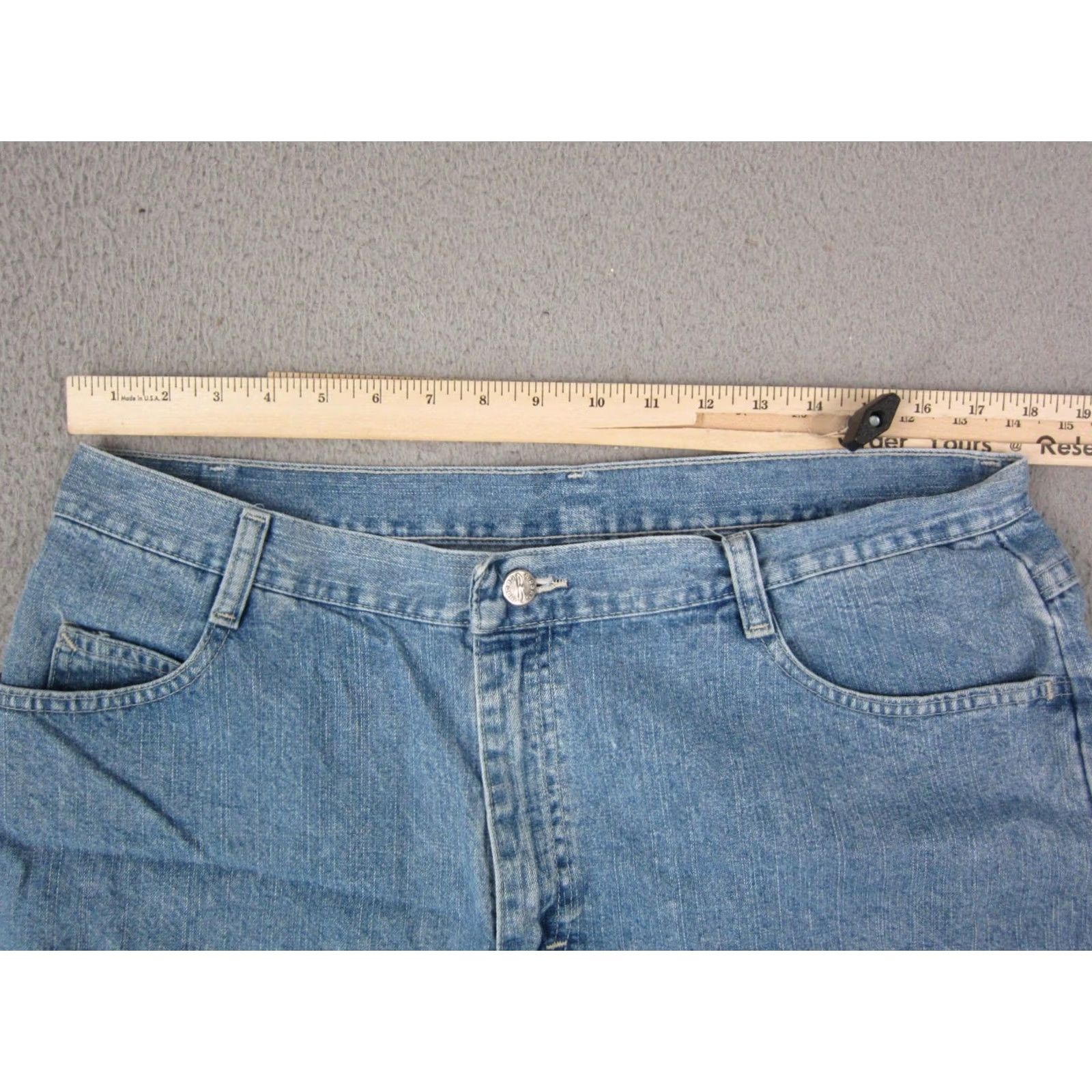 Lee VINTAGE Lee Riders Shorts Jeans Womens 18 Blue Denim Mom Jorts 90s Classic Lee Shirt? Size 40" / US 18 - 5 Thumbnail