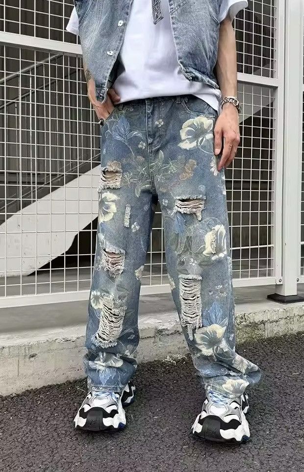 Jean Streetwear Flowers Print Ripped Baggy Jean Size US 29 - 1 Thumbnail