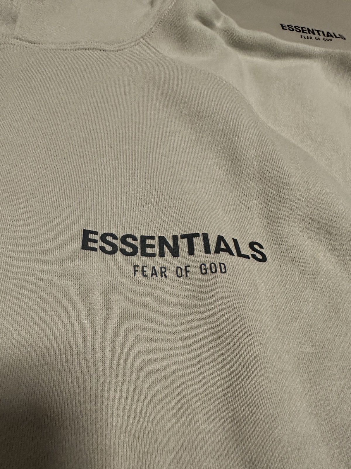 Essentials × Fear of God Fear Of God Essentials SSENSE Exclusive Hoodie Concrete Size US L / EU 52-54 / 3 - 7 Thumbnail