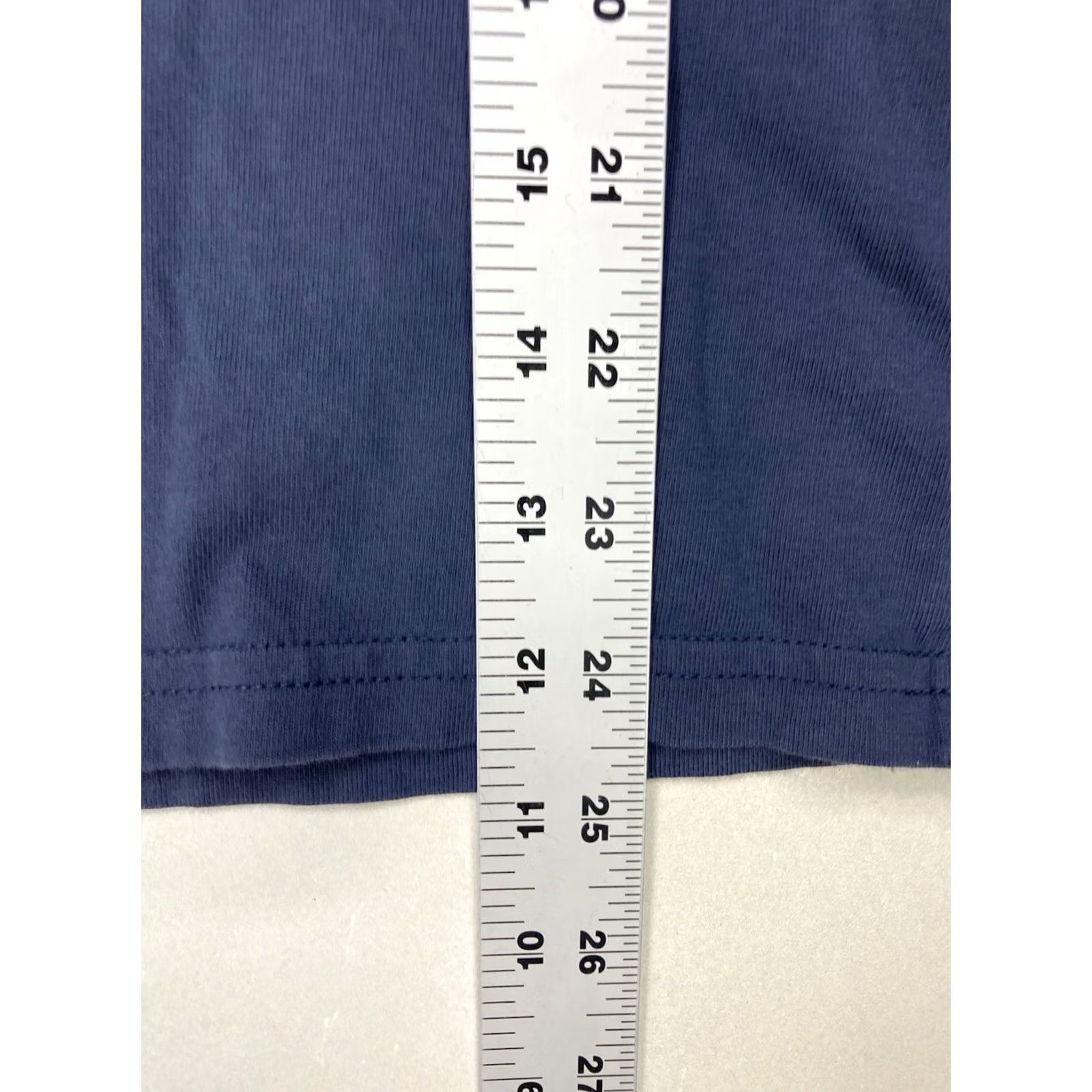 Vineyard Vines Vineyard Vines Pocket Graphic T-shirt Women XS Blue Logo White Long Sleeve Shirt Pullover Crew Neck Casual All Seasons Pockets Modern Size S / US 4 / IT 40 - 7 Thumbnail