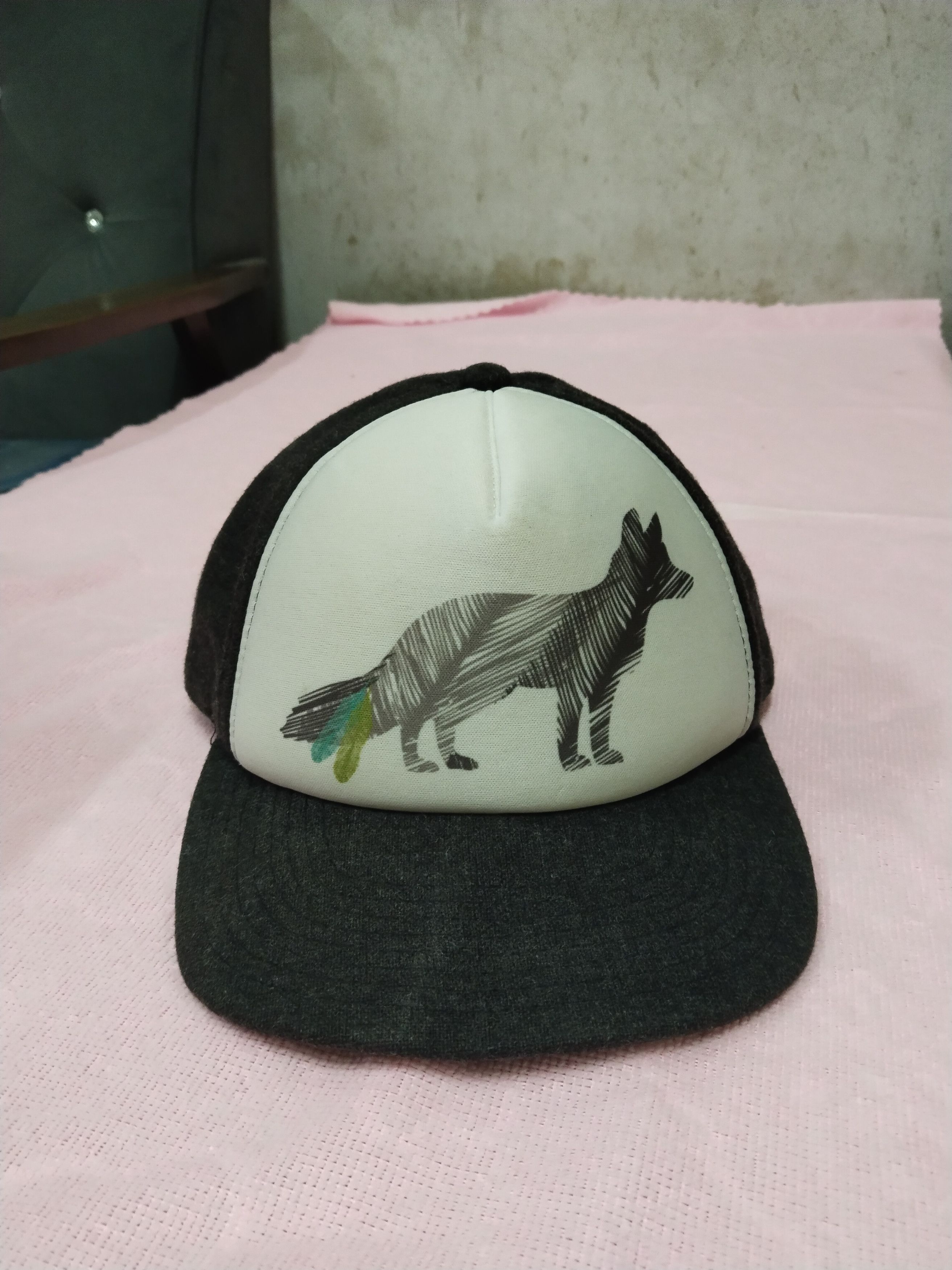 Artisan Outfitters PISTIL WOMEN'S GEORGIA WOLF ARTISAN INSPIRED HAT Size ONE SIZE - 1 Thumbnail