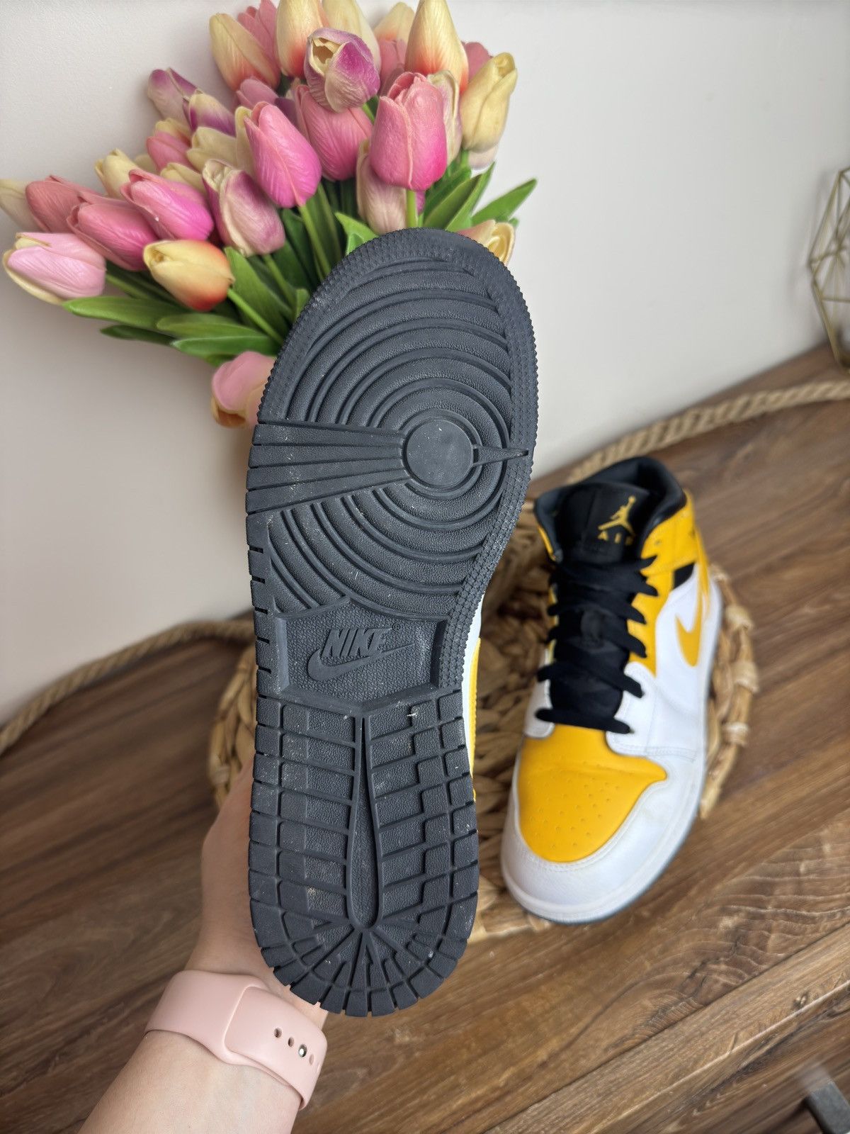 Jordan Brand × Nike × Nike ACG Jordan 1 Mid 'University Gold' (GS) żółte unisex size 40 Size US 8.5 / IT 38.5 - 6 Thumbnail