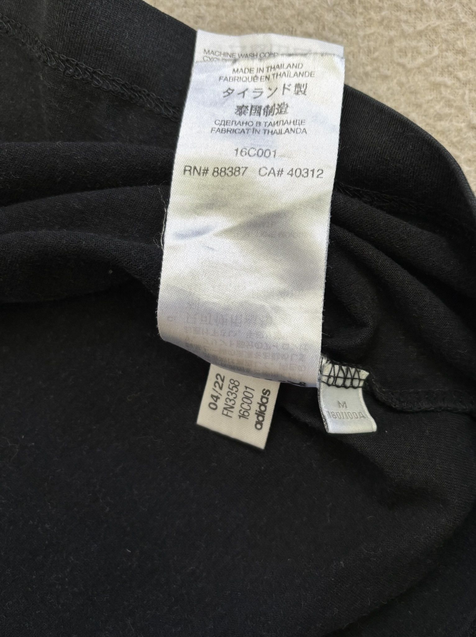 Adidas × Y-3 × Yohji Yamamoto Y-3 Adidas T-Shirt black clasic logo medium Size US M / EU 48-50 / 2 - 15 Thumbnail