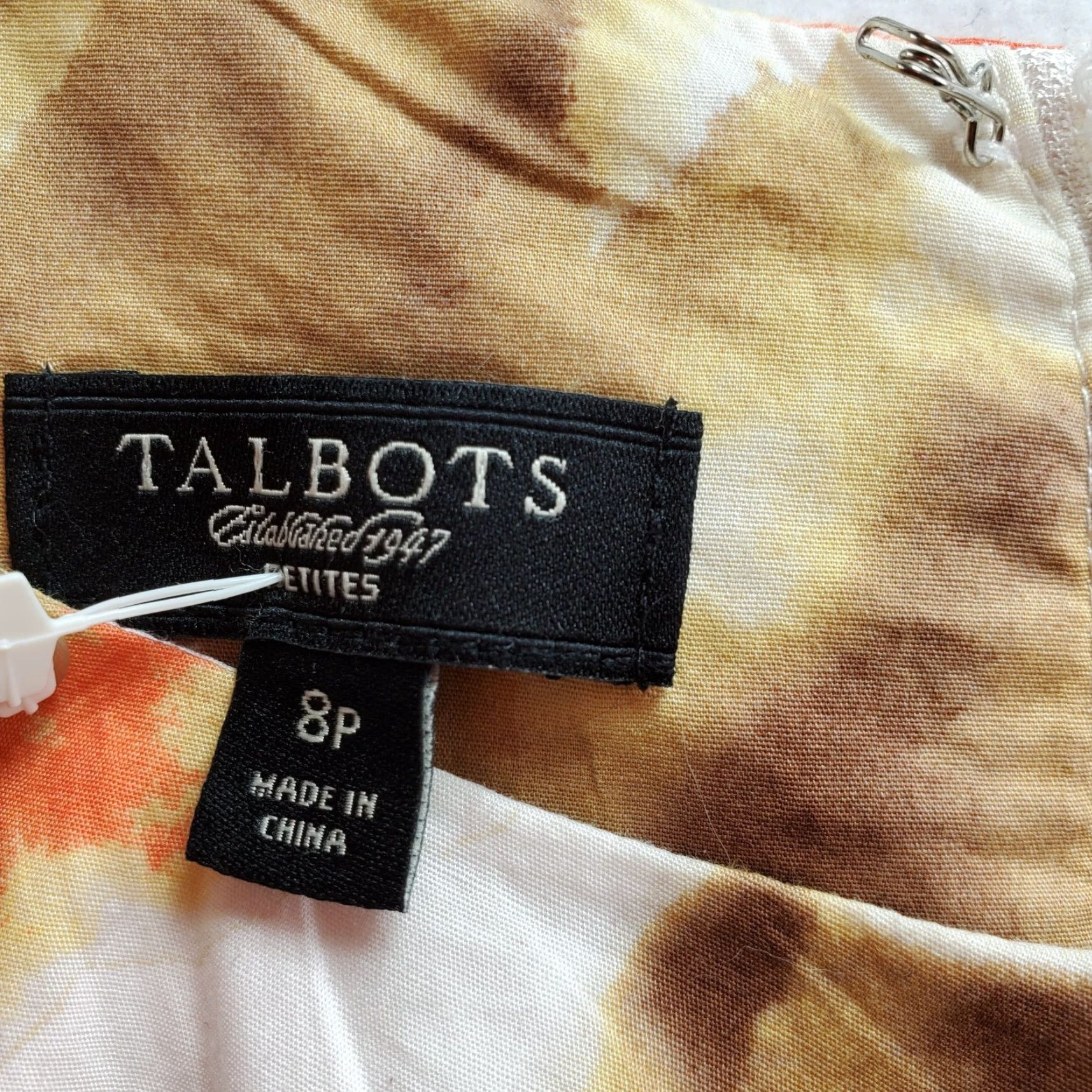 Talbots Talbots Dress Women 8 Petite Floral Stretch Knee Length Sleeveless Round Neck Zipper Casual Multicolor Size M / US 6-8 / IT 42-44 - 6 Thumbnail