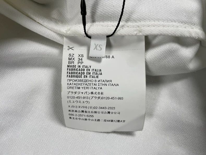 Prada Prada Denim short-sleeved shirt with triangle mark on the b Size US XS / EU 42 / 0 - 5 Thumbnail
