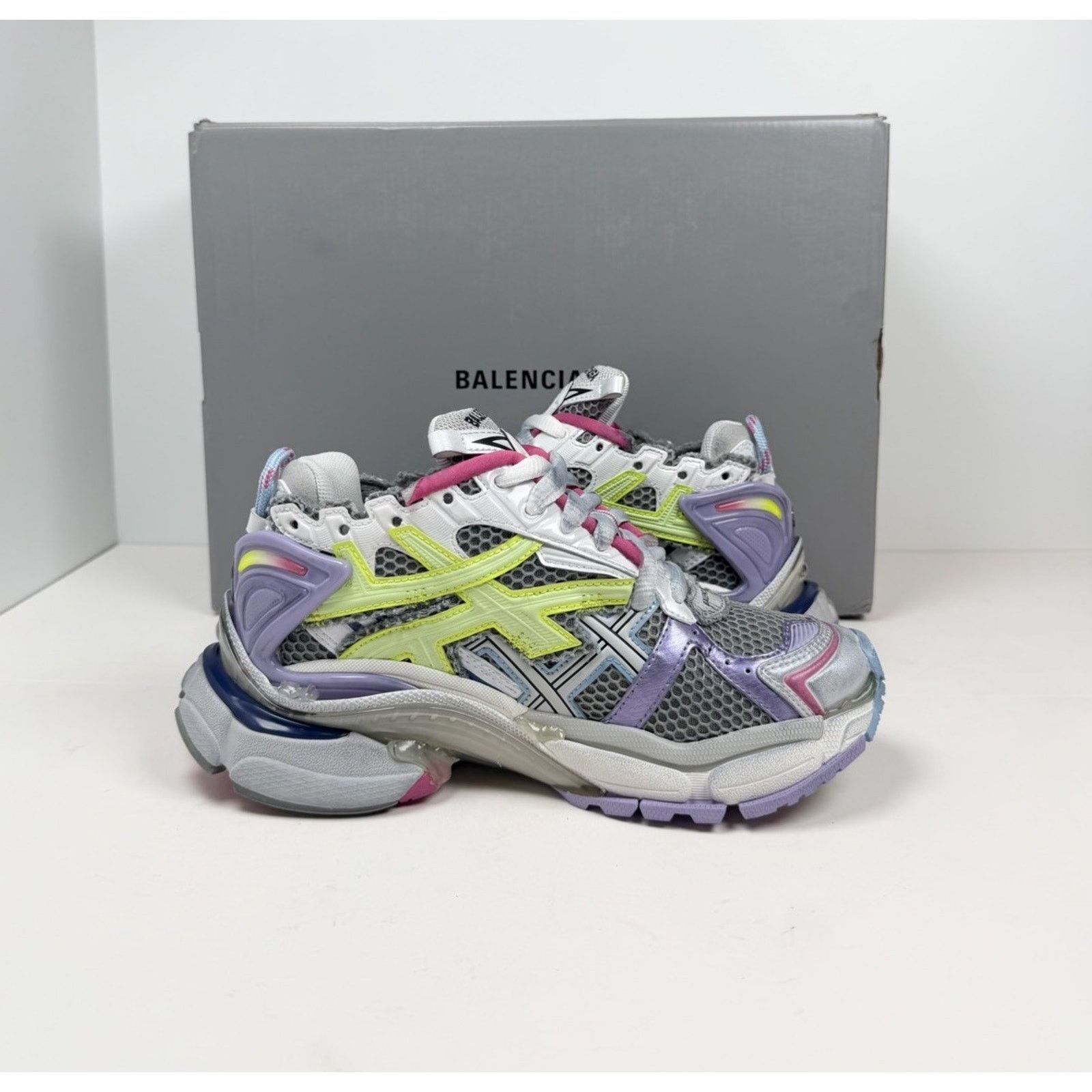 Balenciaga Size 35EU/5W- Balenciaga Runner Multicolor NEW Size US 5 / IT 35 - 6 Thumbnail