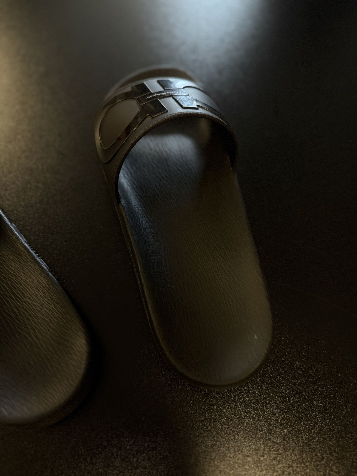Salvatore Ferragamo Salvador Ferragamo Slides Black Size 10US Men’s Size US 10 / EU 43 - 8 Thumbnail