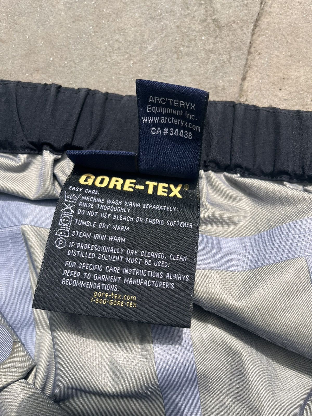 Arc'teryx Rare Vintage Arcteryx Gortex Pants Size US 33 - 12 Thumbnail