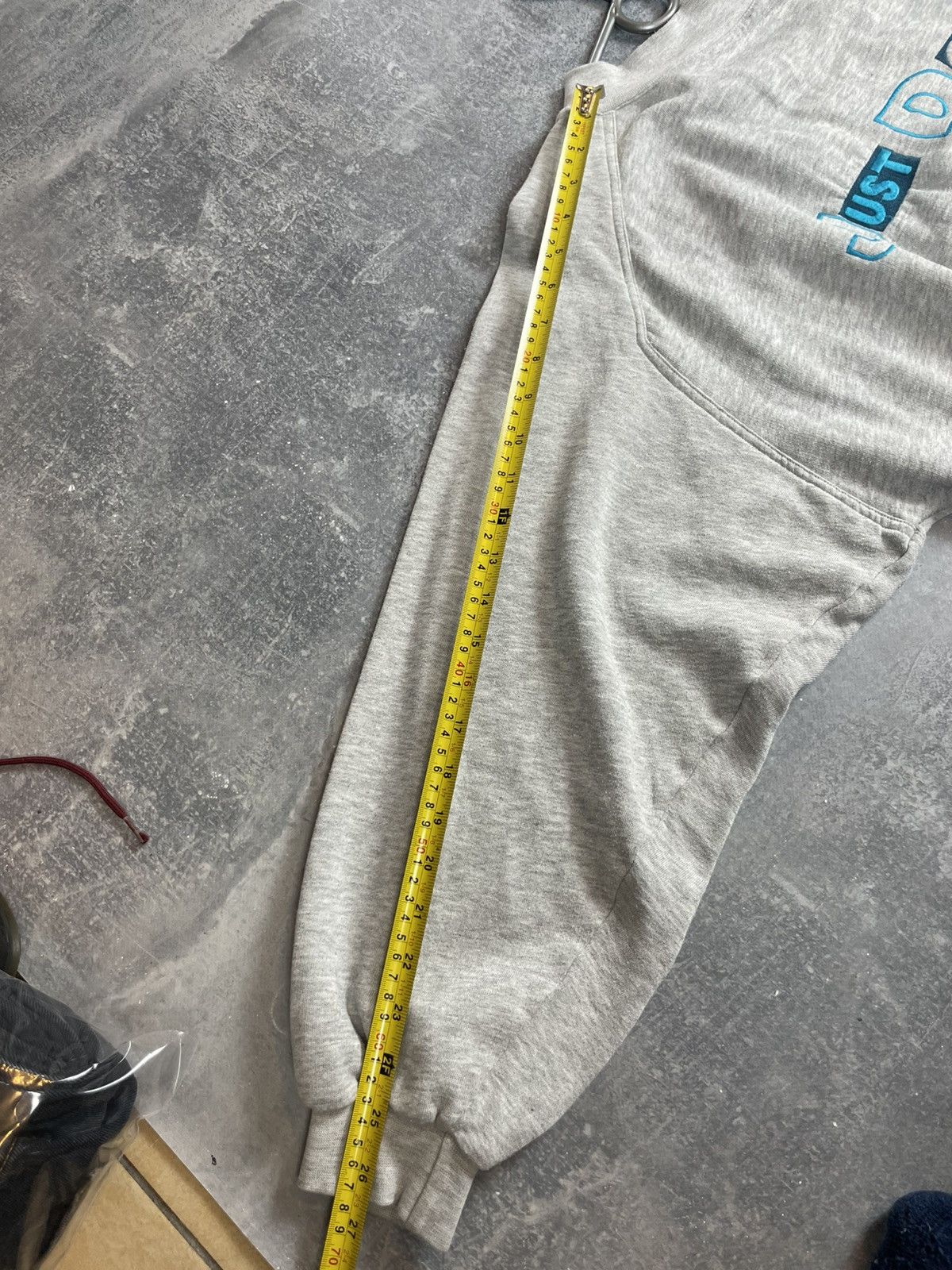 Nike 📏 Vintage 90s boxy Nike just do it gray sweatshirt 📏 Size US M / EU 48-50 / 2 - 6 Thumbnail