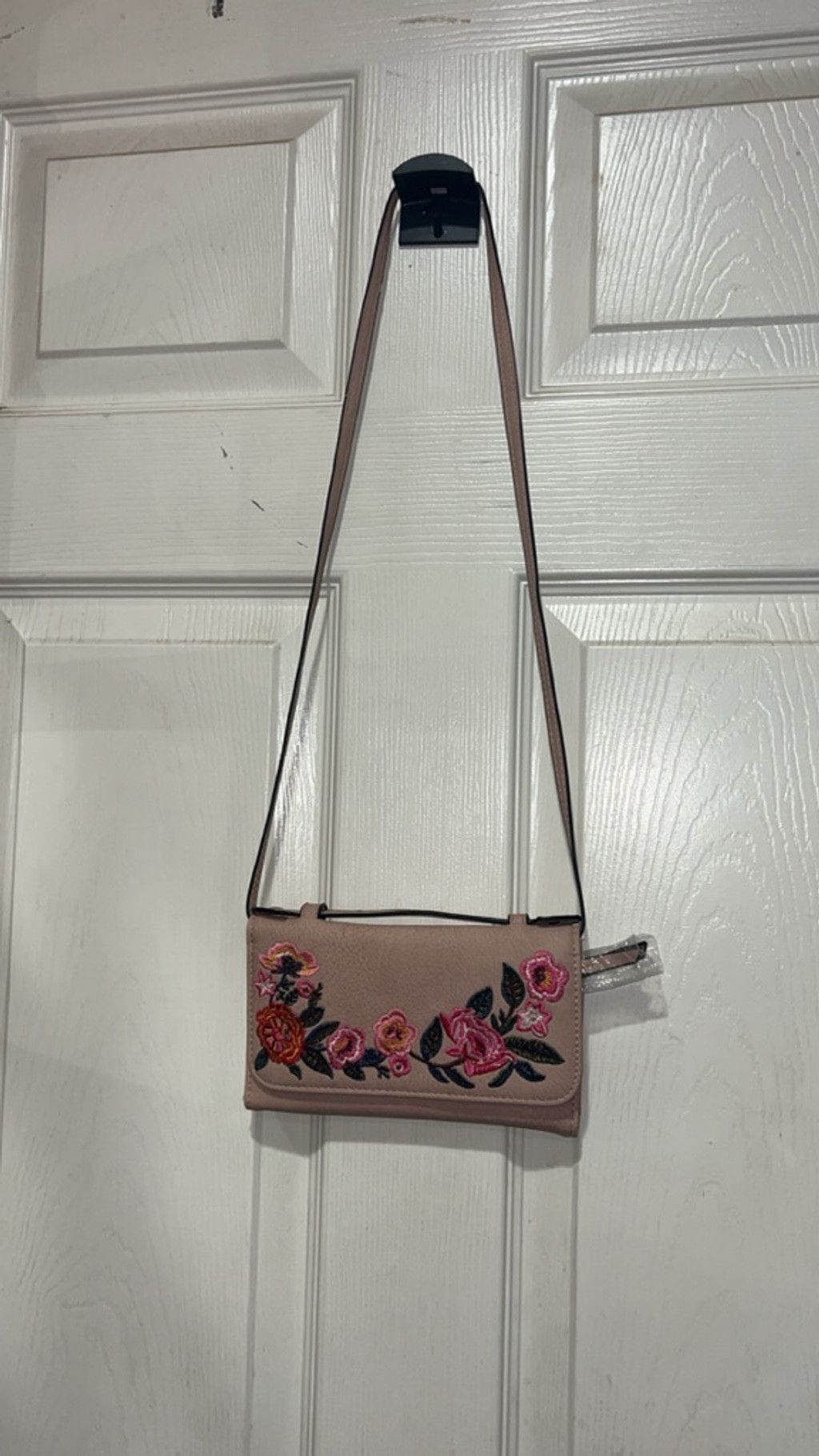 The Unbranded Brand embroidered Crossbody Bag One Size Pink w Floral Embroidery Size ONE SIZE - 2 Thumbnail