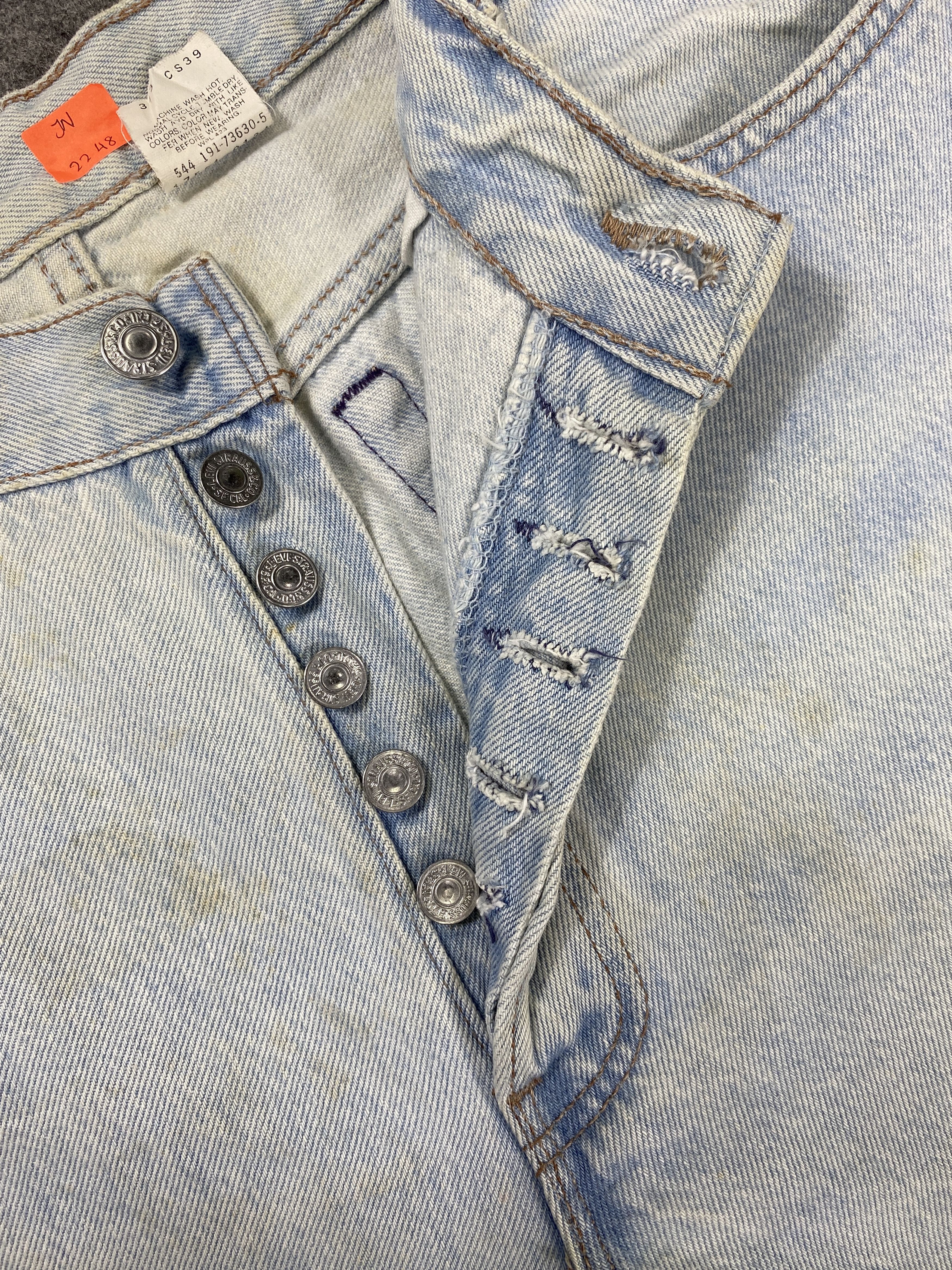 Levi's Light Wash Vintage Levi's 501 Jeans 29x31 Denim -JN2248 Size US 29 - 6 Thumbnail