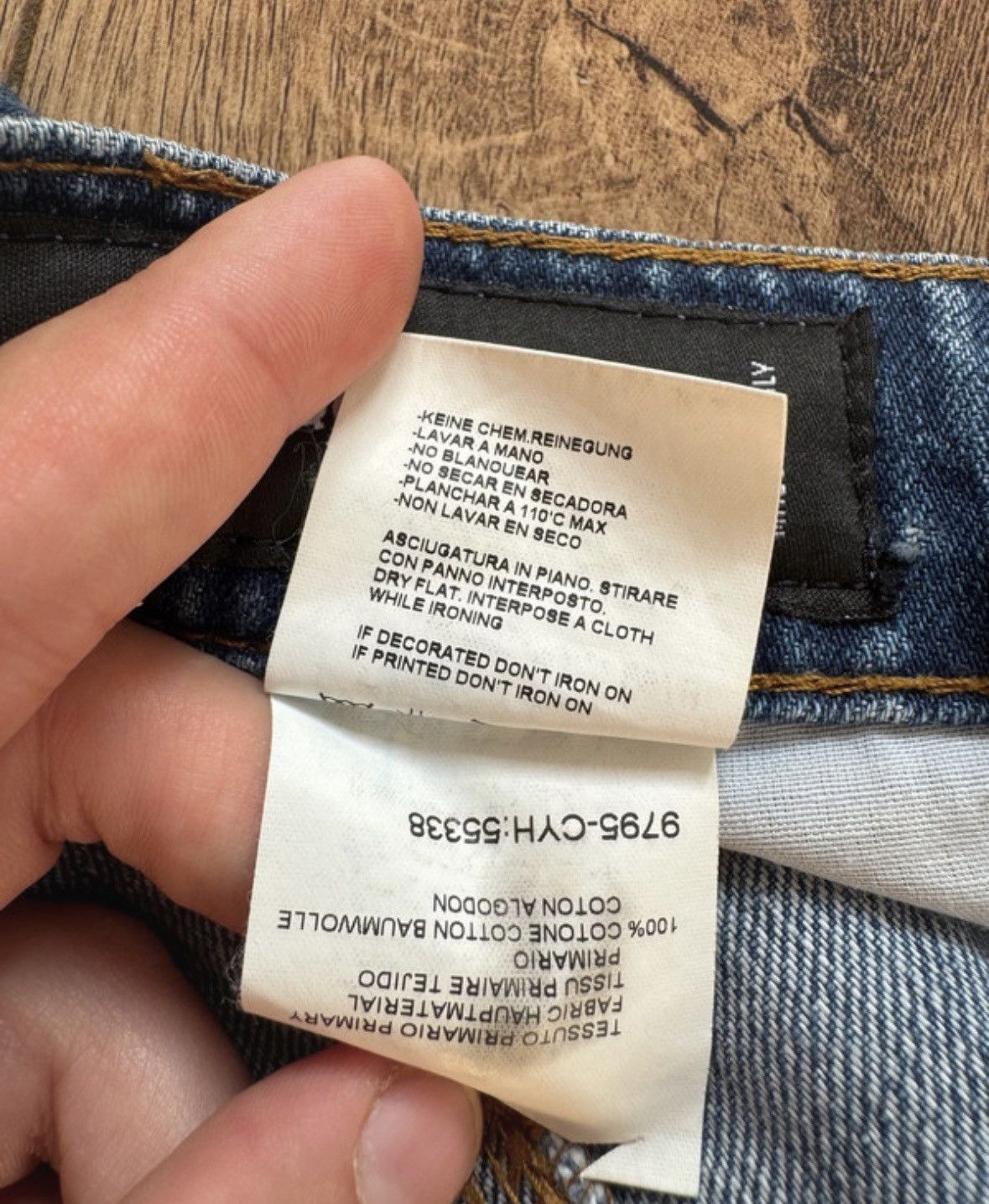 Dsquared2 Dsquared2 Women’s Denim Shorts Size s/Distressed Look/ Size 25" / US 0 / IT 36 - 15 Thumbnail