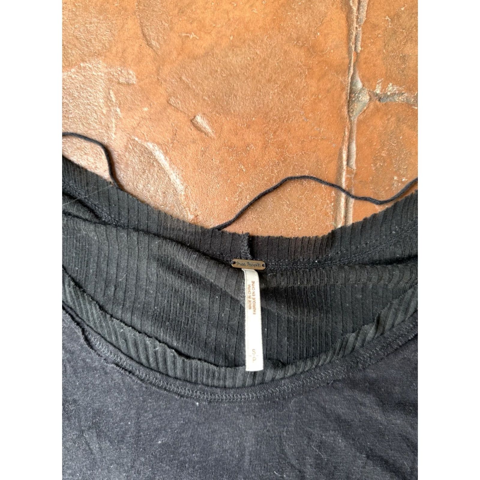 Free People VINTAGE? No — Free People Cookie Layered Look T Shirt Women’s Small Black Top Tee Short Sleeve Size S / US 4 / IT 40 - 2 Thumbnail