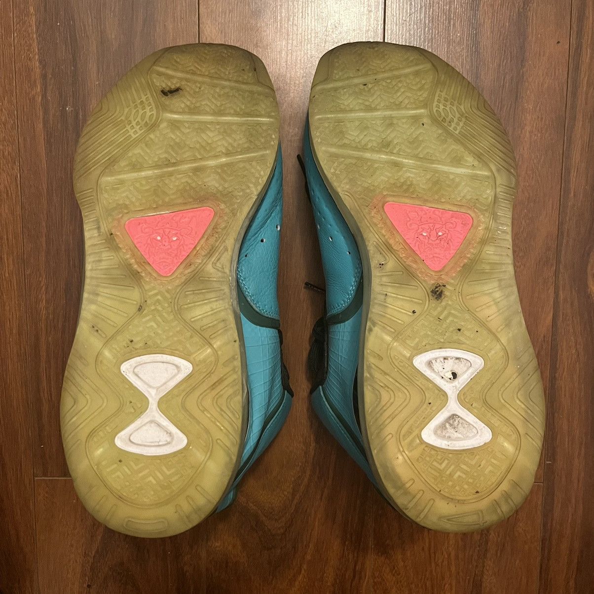 Nike Nike LeBron 8 South Beach (Pre-Heat) 2010 Size 13 417098-401 Size US 13 / EU 46 - 6 Thumbnail