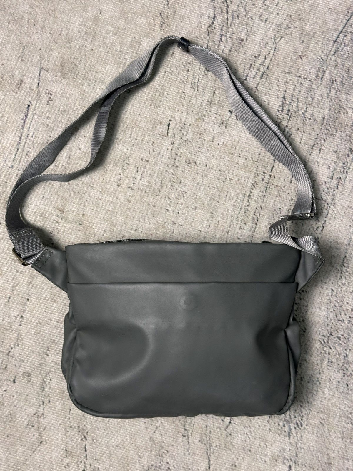 Yohji Yamamoto Y’saccs Multi-Compartment Shoulder Bag Size ONE SIZE - 5 Thumbnail