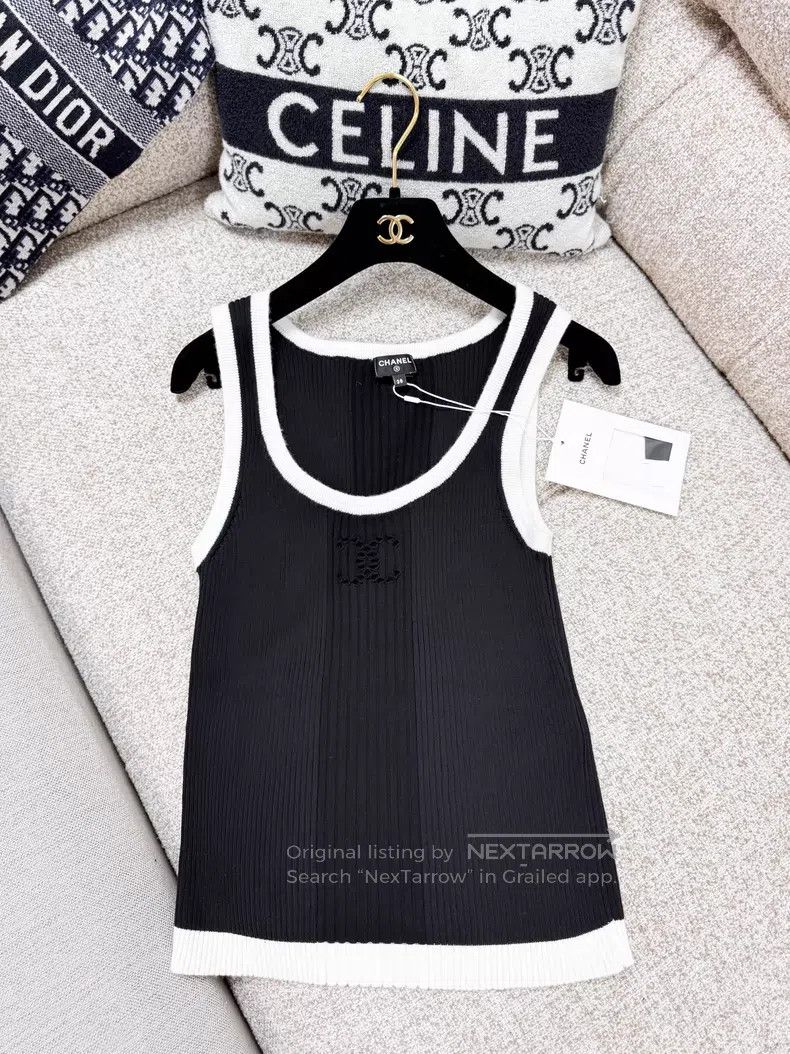 Chanel Chanel Black and white-edged hollow double C knitted vest Size XS / US 0-2 / IT 36-38 - 1 Thumbnail