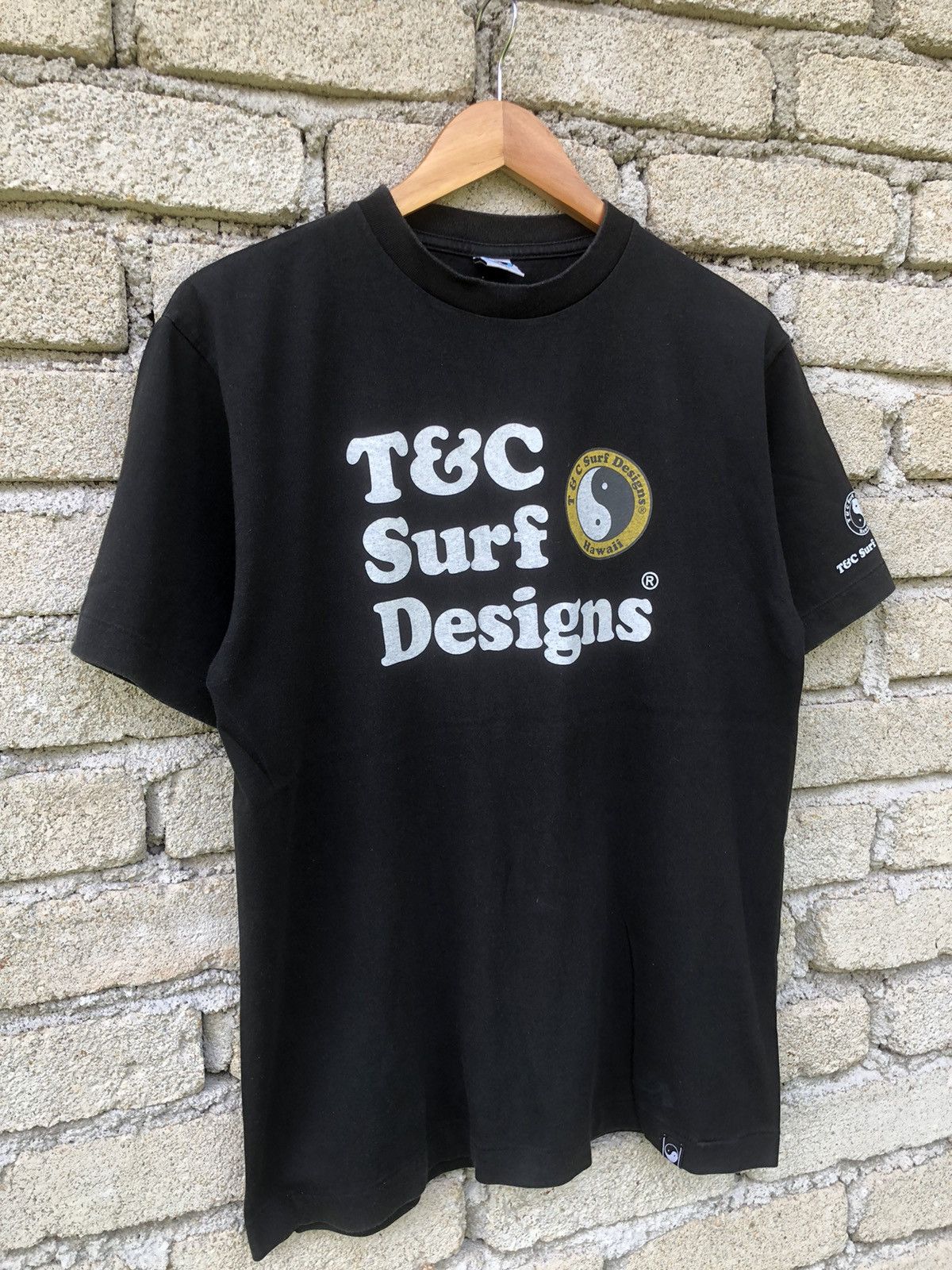 Japanese Brand Vintage Y2K T&C Surf Design Tshirt Size US M / EU 48-50 / 2 - 4 Thumbnail