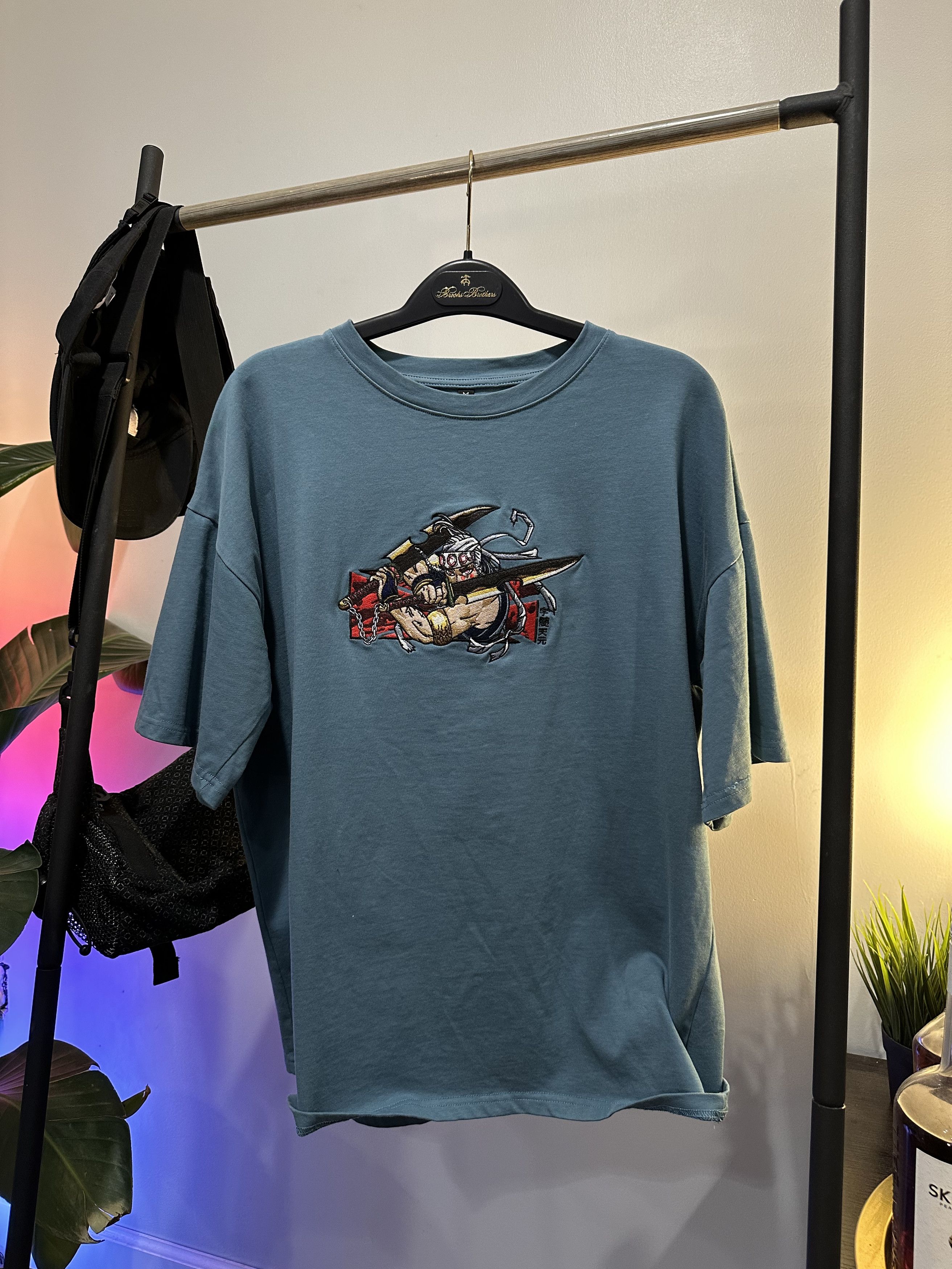 Anime × Japanese Brand Tengen Uzui Embroidered Tee Size US M / EU 48-50 / 2 - 1 Thumbnail