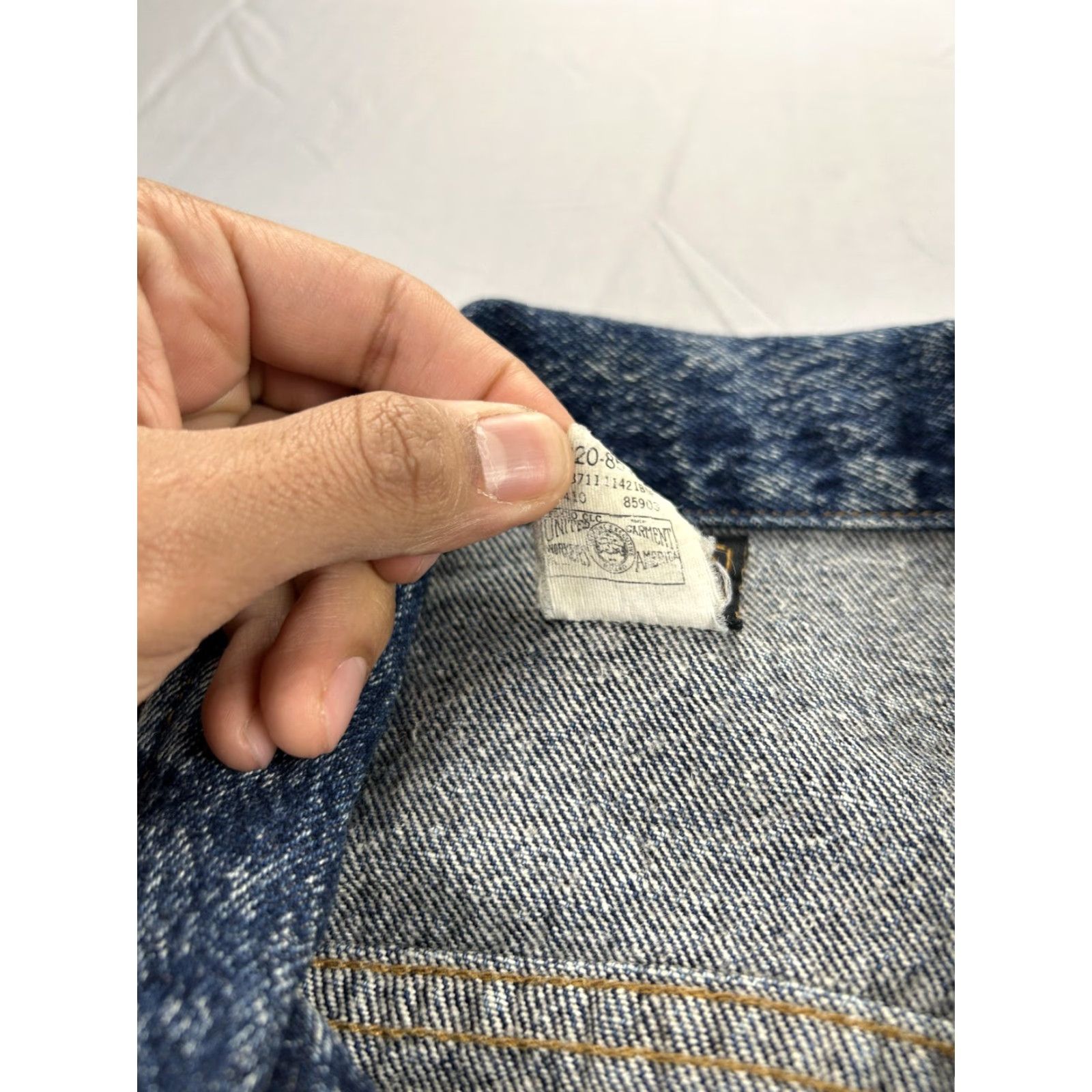 Lee VINTAGE Lee Jacket Mens Large Blue Denim Stone Wash Trucker Bomber USA 90s Size US L / EU 52-54 / 3 - 5 Thumbnail
