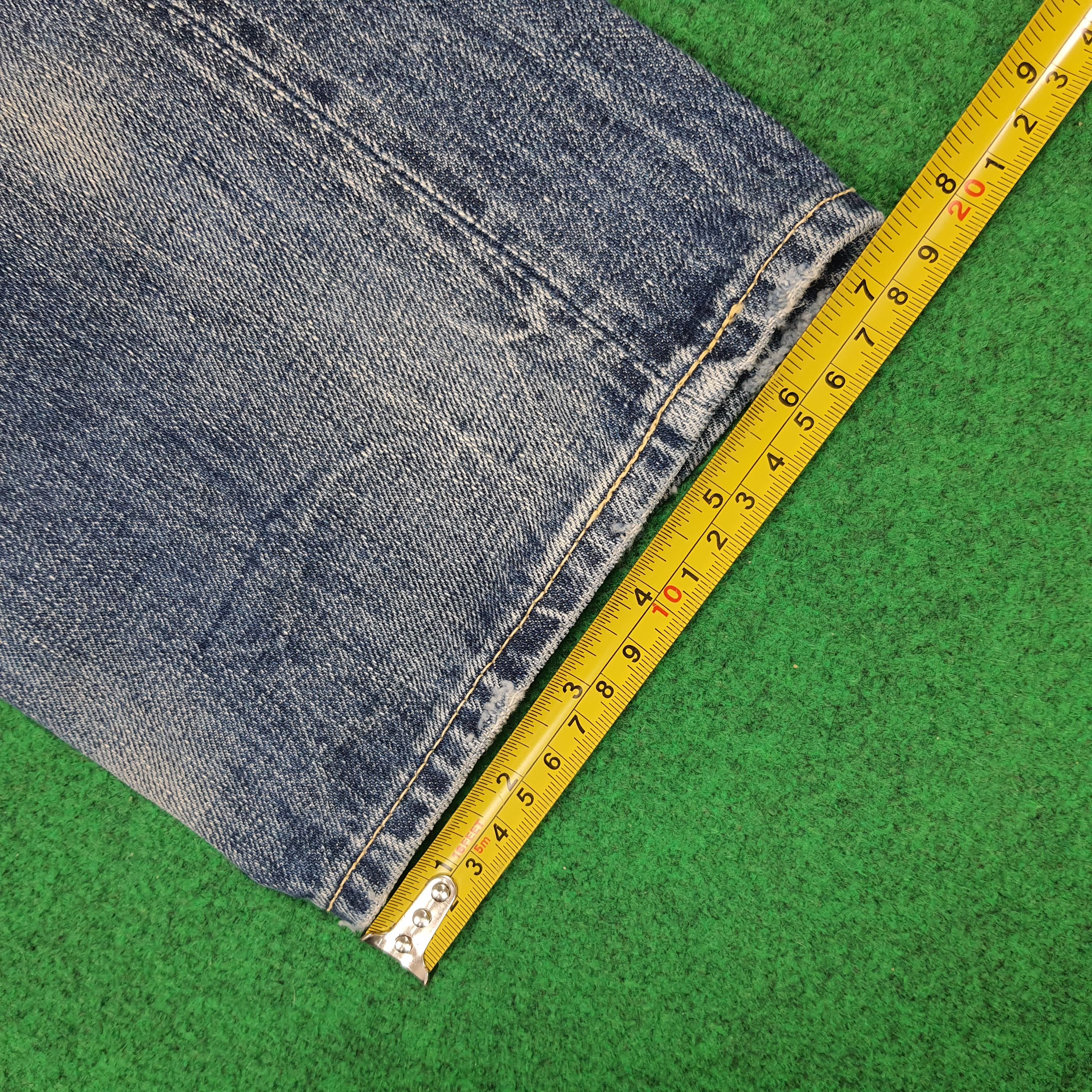Levi's Vintage 501 E Selvedge Distressed Jeans E1N39 Size US 30 / EU 46 - 16 Thumbnail