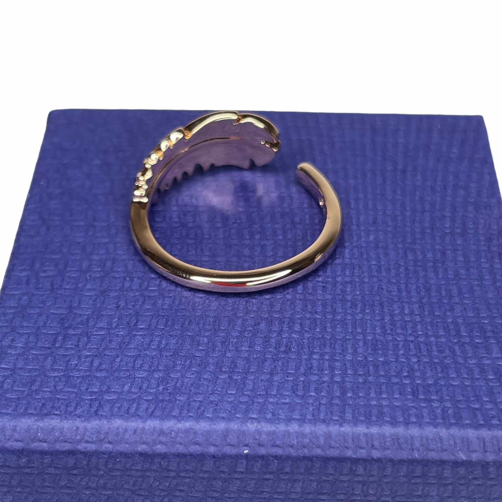 Swarovski Swarovski Naughty Feather Rose Gold Ring EUR50 / 5 USA Size ONE SIZE - 2 Thumbnail