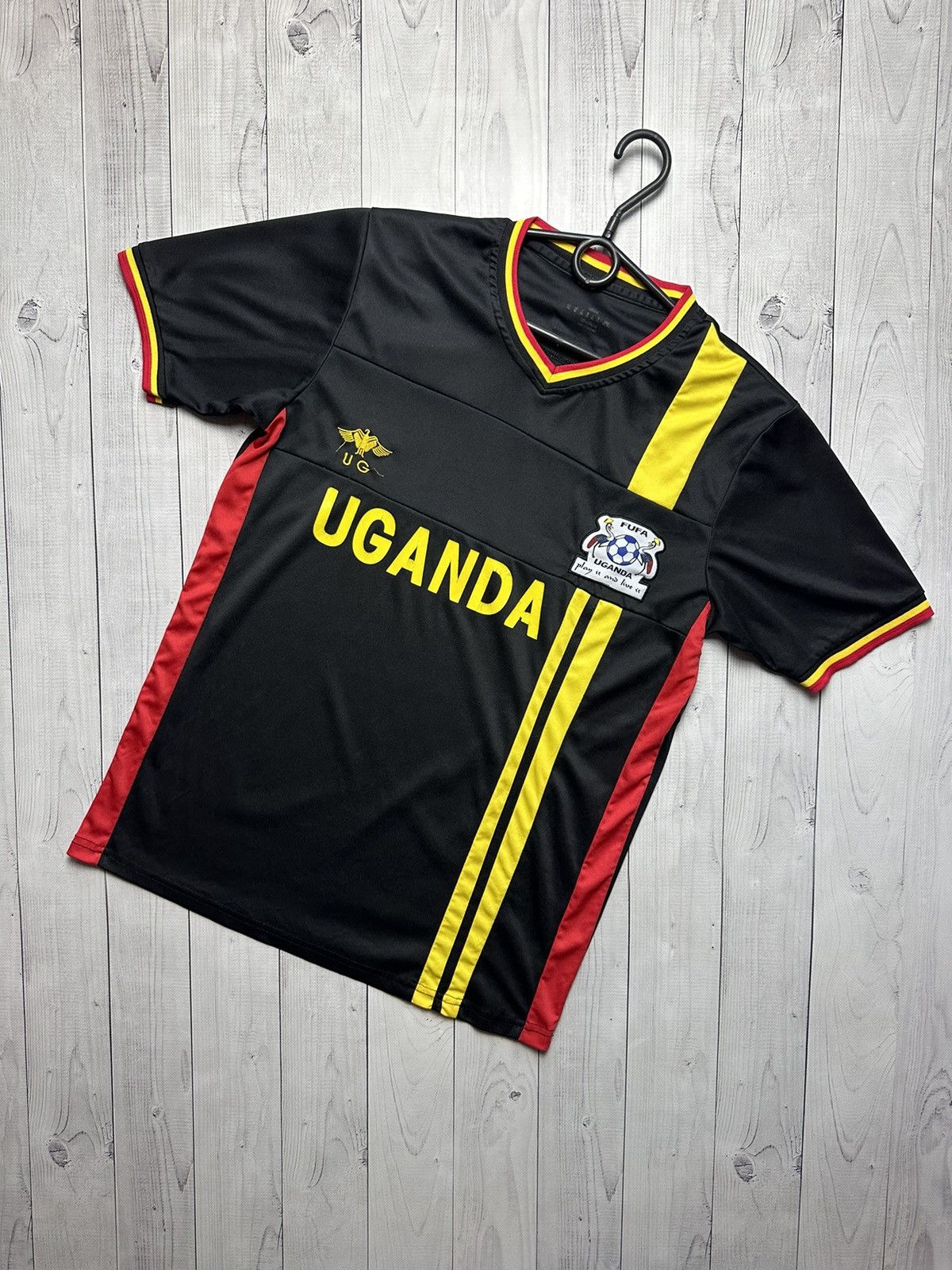 Vintage Vintage Uganda soccer jersey size M rare Size US M / EU 48-50 / 2 - 1 Thumbnail