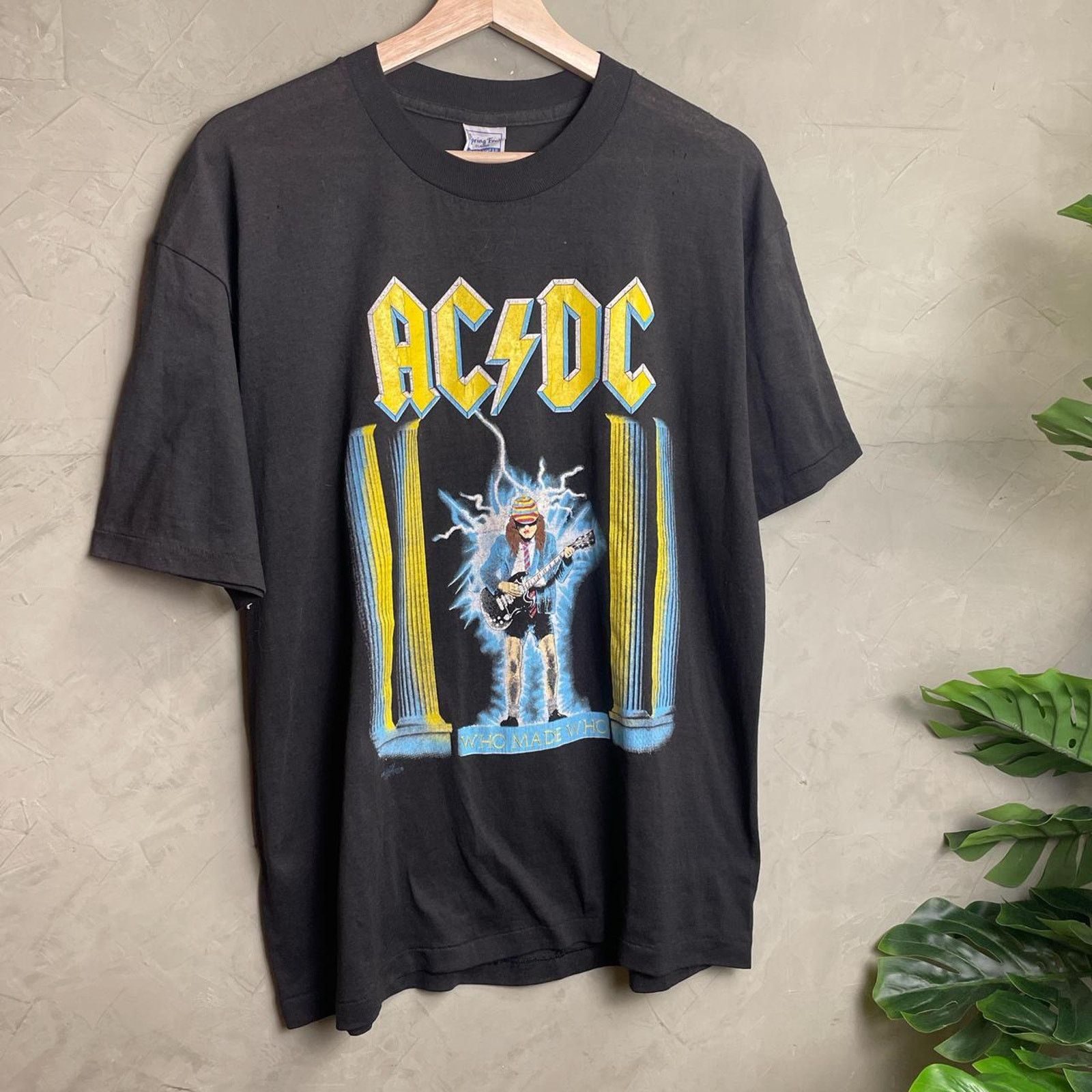 Other XL 1986 1987 Vintage AC/DC T-Shirt Who’s Who Tour Tee Size US XL / EU 56 / 4 - 1 Thumbnail