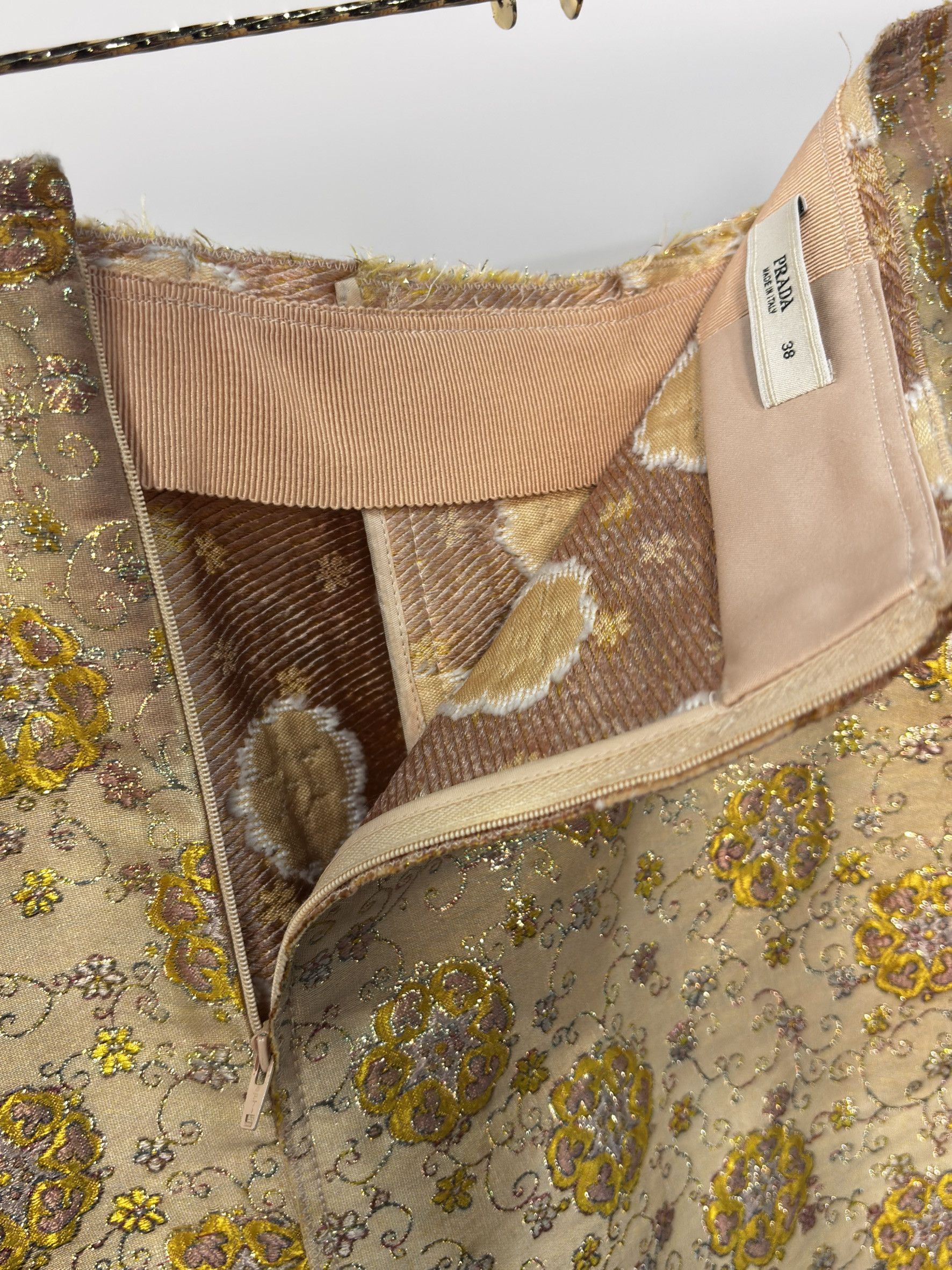 Prada Prada Gold Floral Brocade Skirt Size 26" / US 2 / IT 38 - 5 Thumbnail