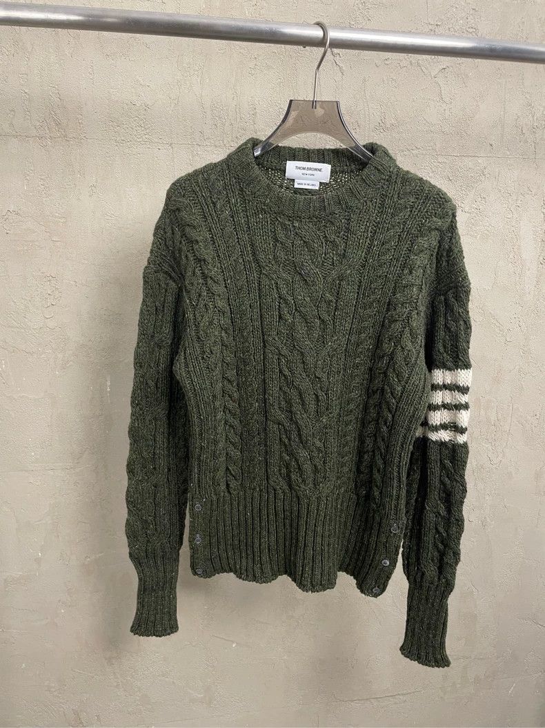 Thom Browne Thom browne Green four-striped wool round-neck sweater 2504 Size US S / EU 44-46 / 1 - 1 Thumbnail