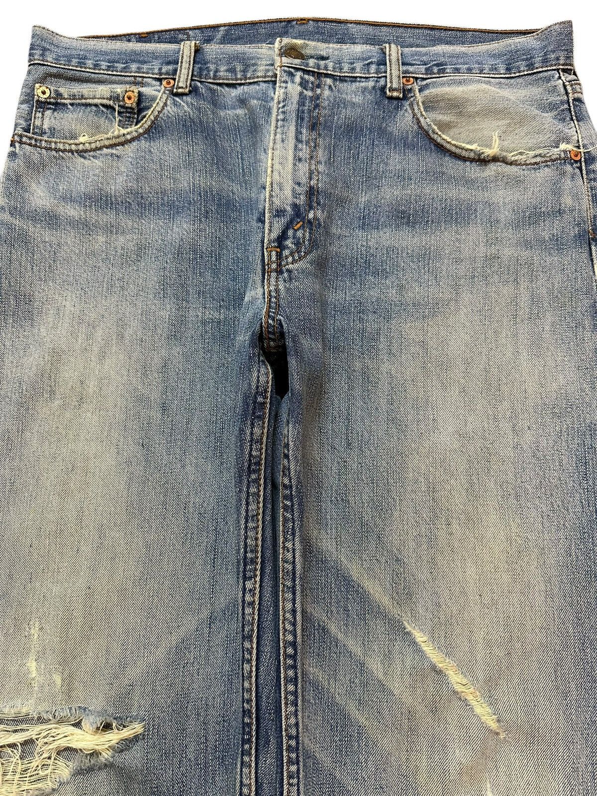Levi's Vintage 90s Levis 505 Blue Faded Wash Distressed Loose Jeans Size US 34 / EU 50 - 3 Thumbnail