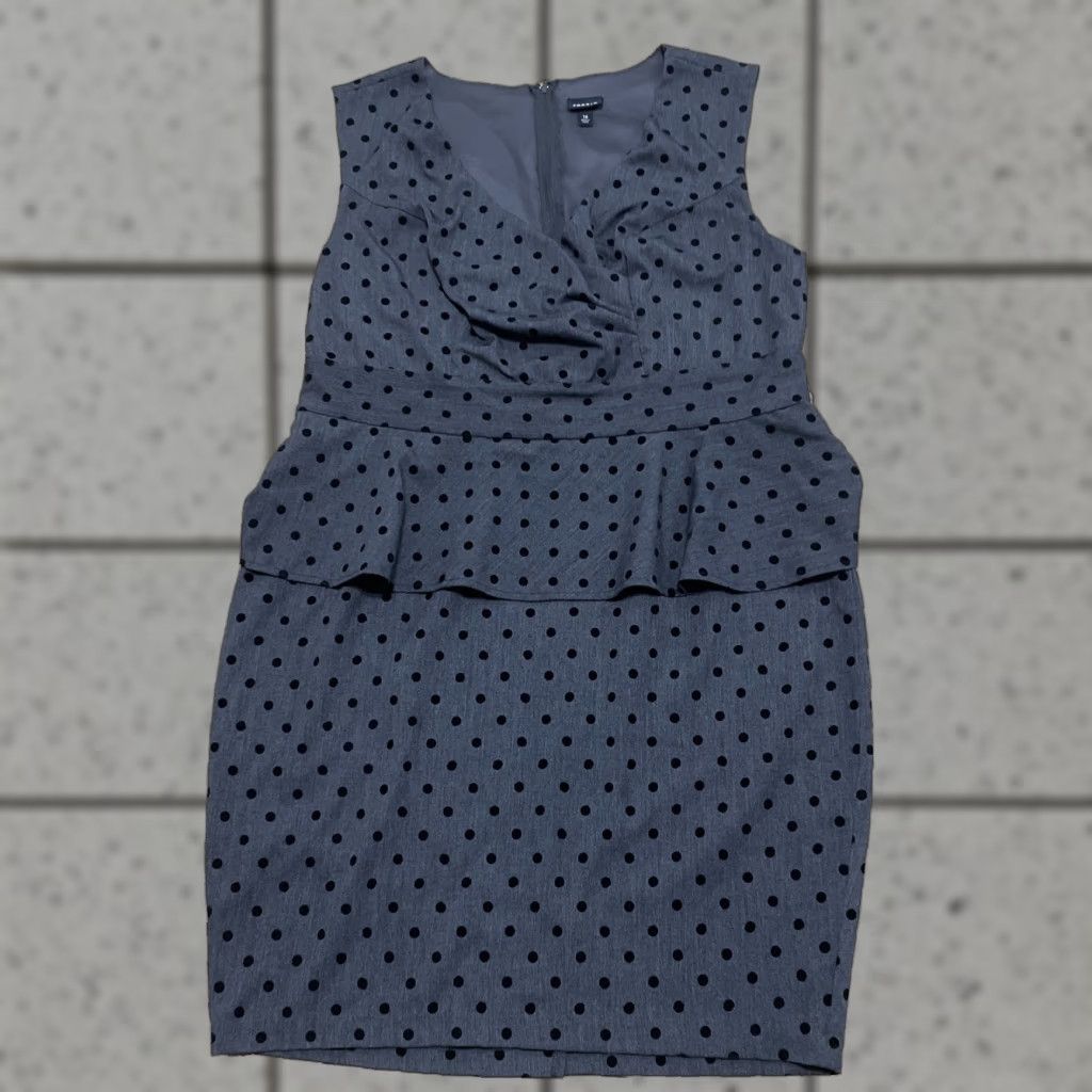 Torrid Torrid Velvet Polka Dot Ruffle Dress Women 14 Gray Black Work Professional Party Cocktail Sleeveless Midi V-Neck Stretch Sheath Vintage Theme Retro Size XL / US 12-14 / IT 48-50 - 1 Thumbnail