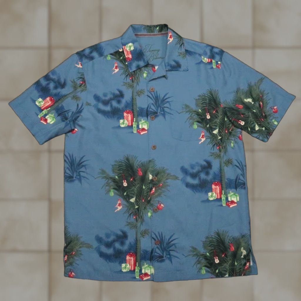 Tommy Bahama VINTAGE Tommy Bahama Shirt Mens Small Blue Silk Wool 42in Chest 42 Wool Silk Geometric Collared Short Sleeve Button-Up 90s Concert Holiday Mens Size US S / EU 44-46 / 1 - 1 Thumbnail