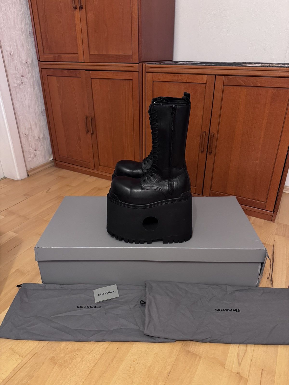 Balenciaga Balenciaga SS25 RUNWAY 180 MM Platform Giant Boots Size US 9 / EU 42 - 2 Thumbnail