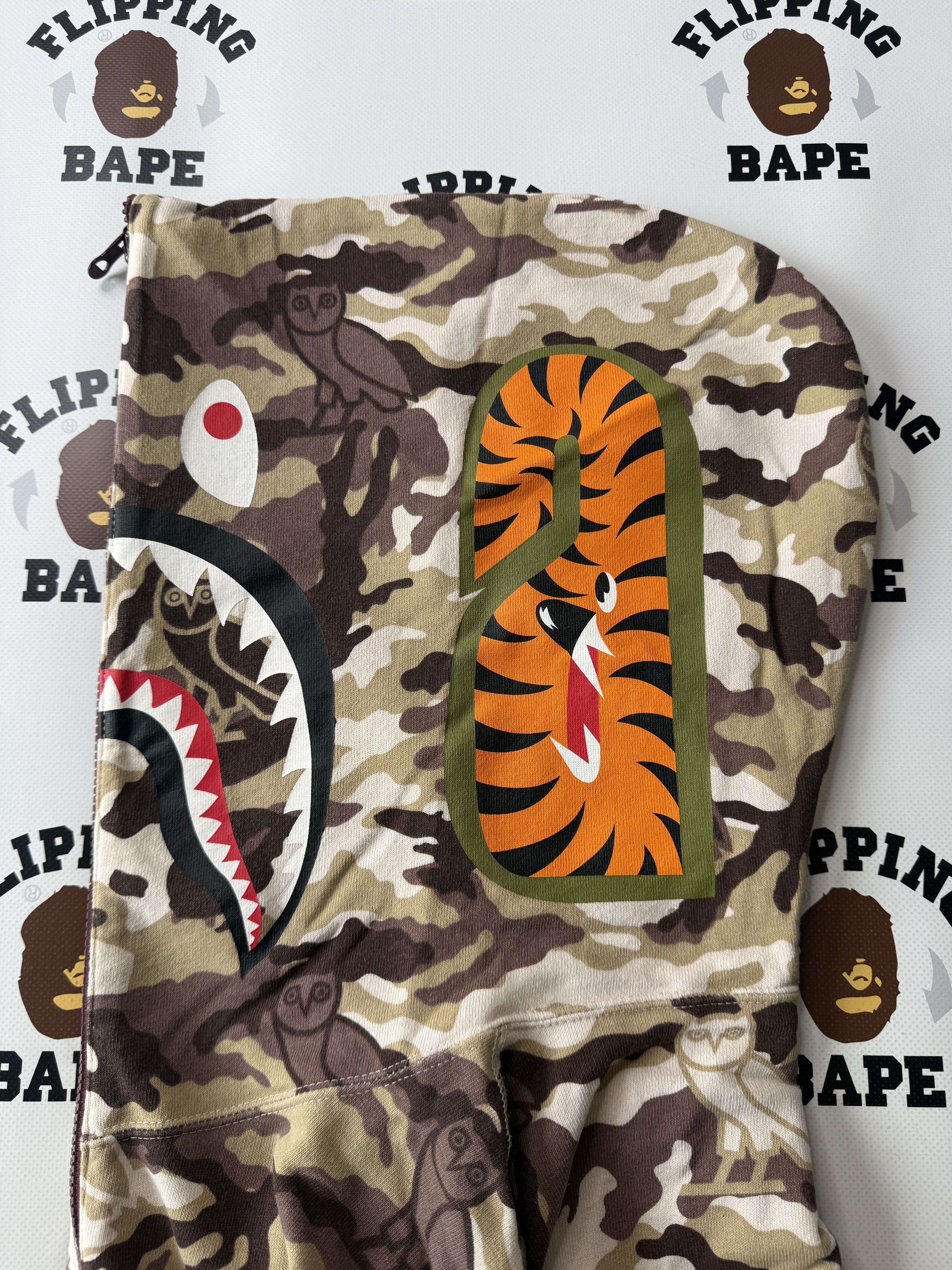 Bape × October's Very Own BAPE X OVO REVERSIBLE SHARK FULL ZIP HOODIE Size US XL / EU 56 / 4 - 12 Thumbnail