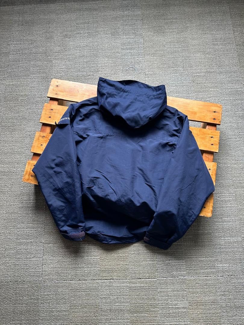 The North Face THE NORTH FACE SIDE POCKET GORPCORE Size US XL / EU 56 / 4 - 2 Thumbnail