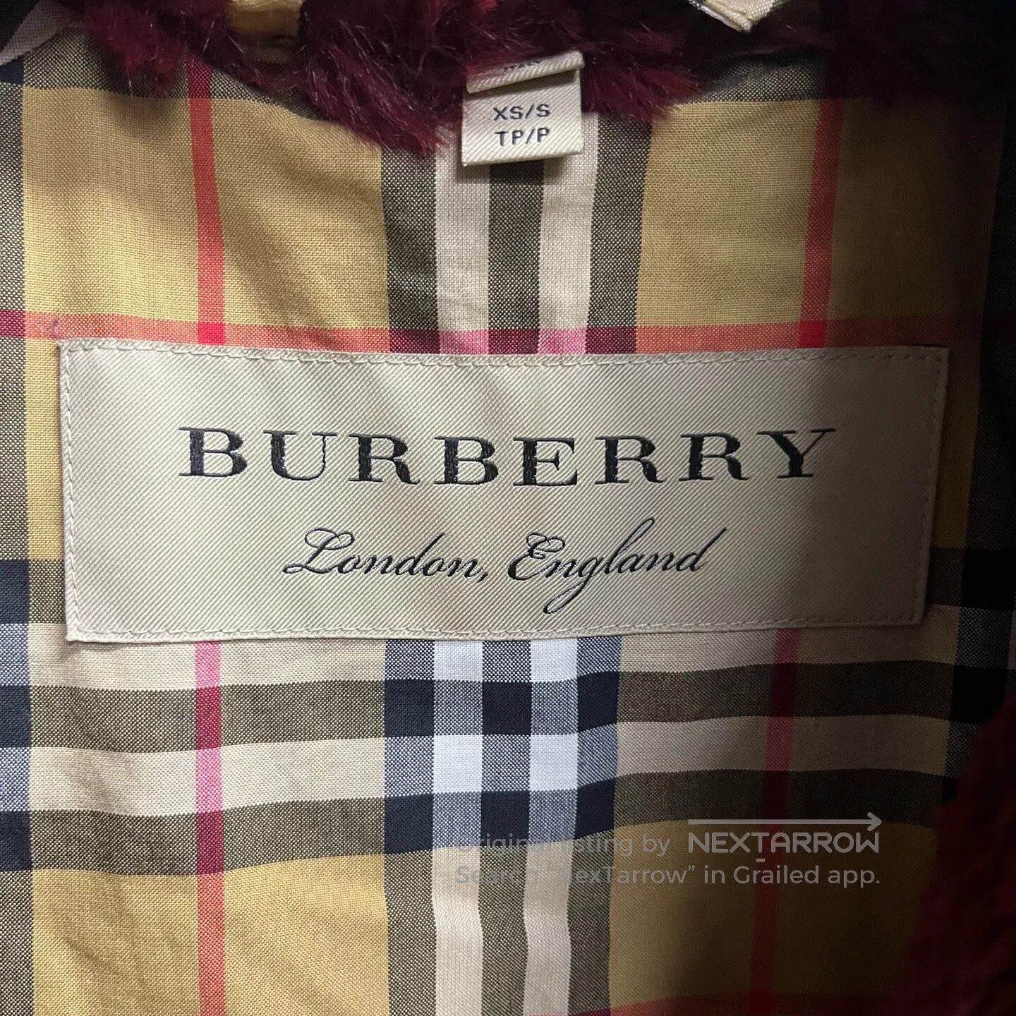 Burberry Burberry Red checkered fur coat | Size XS / US 0-2 / IT 36-38 - 3 Thumbnail