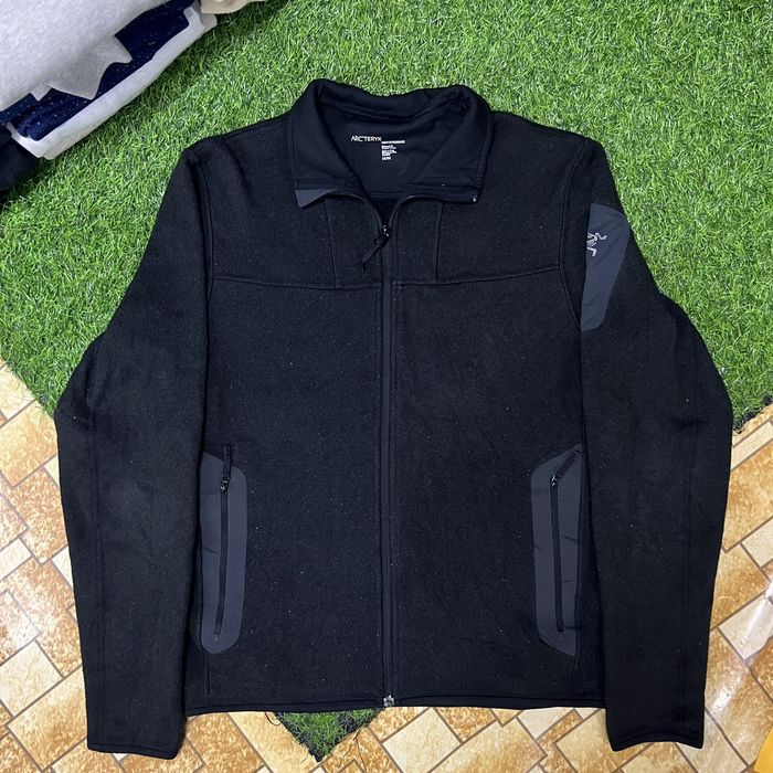 Arc'Teryx RARE ARC’TERYX ZIPPER SWEATER Grailed