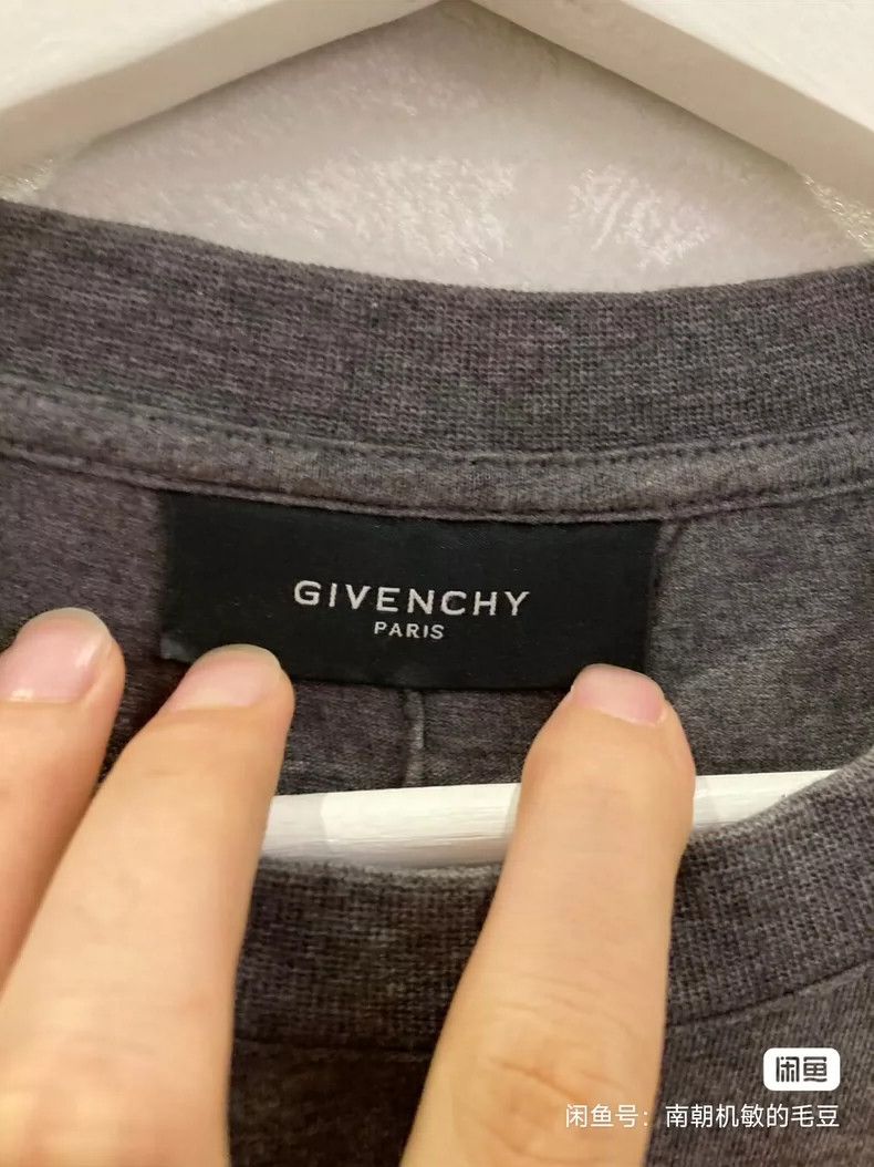 Givenchy Givenchy Short-sleeve dog head, classic, grey, size S, 95% Size US S / EU 44-46 / 1 - 2 Thumbnail