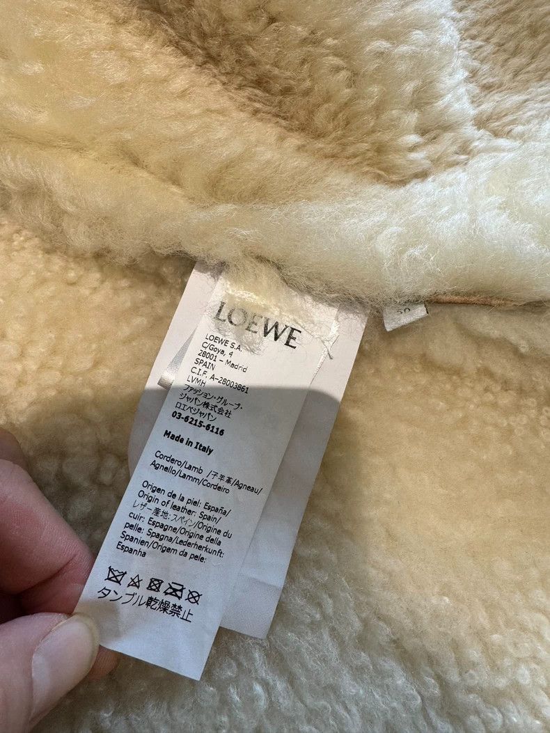 Loewe Loewe size L Wool-integrated lamb hair Size US M / EU 48-50 / 2 - 6 Thumbnail