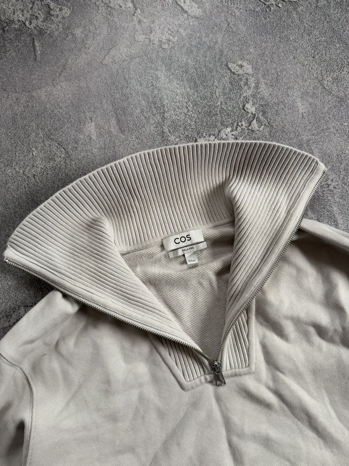 Cos × Designer COS S relaxed 1/4 zip sweatshirt turtleneck jumper pullover Size US S / EU 44-46 / 1 - 4 Thumbnail