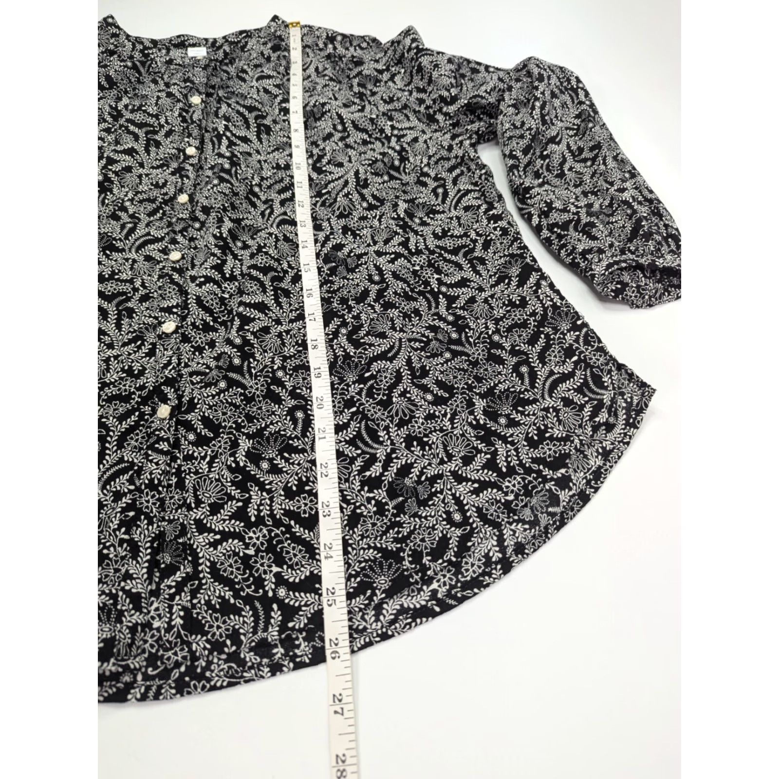 Old Navy Old Navy Button Blouse Women's S Black White Floral Oversized Band Collar Crew Neck Shirt Tunic Fashion Size S / US 4 / IT 40 - 4 Thumbnail