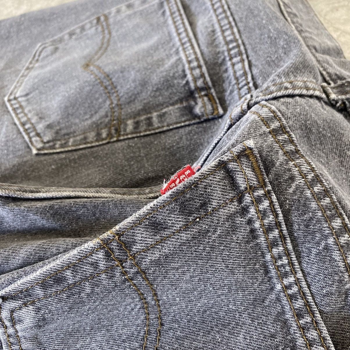 Levi's × Vintage Size 31x33.5 Vintage 1993 Levis 501 Ash Grey Jeans Size US 31 - 21 Thumbnail