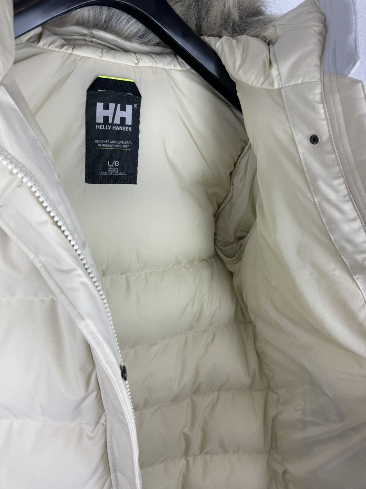 Helly Hansen Helly Hansen Women's Parka new with tags Size L / US 10 / IT 46 - 4 Thumbnail